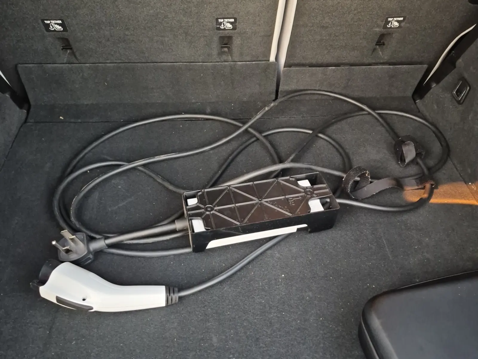 Charging Cable Photo