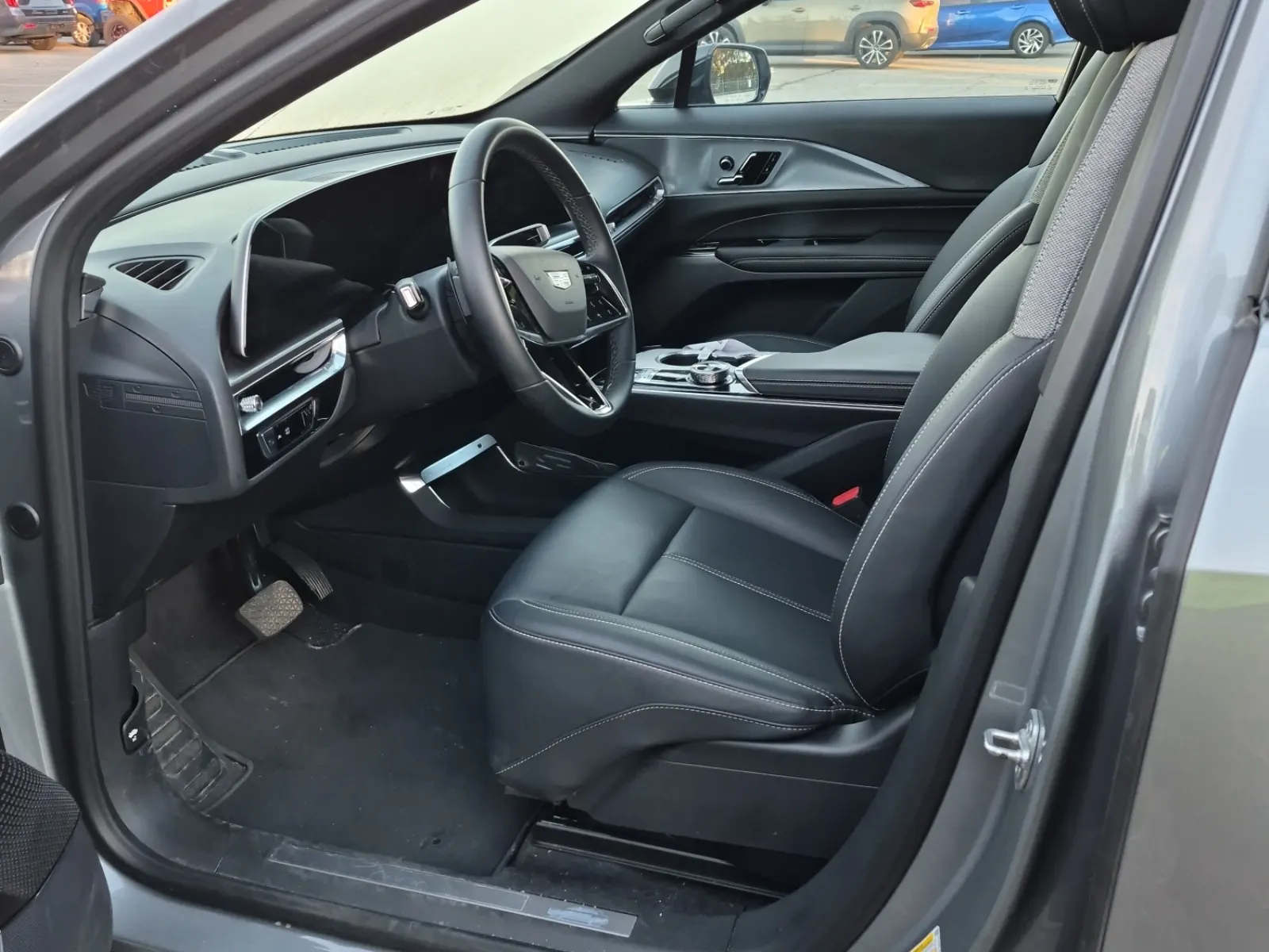 Front Interior Photo