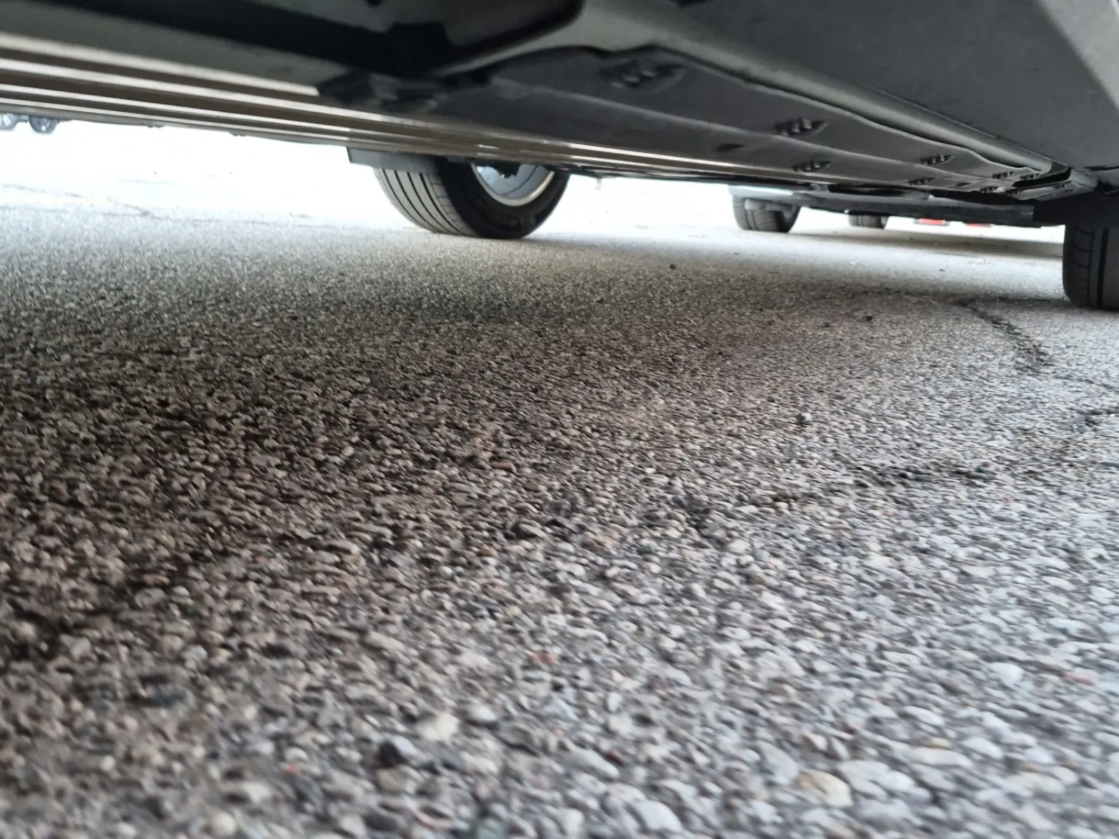 Undercarriage - Driver Photo