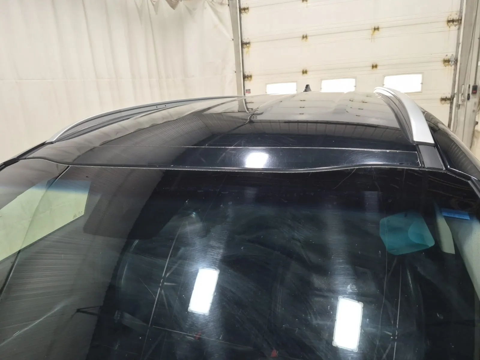 Exterior Roof Photo