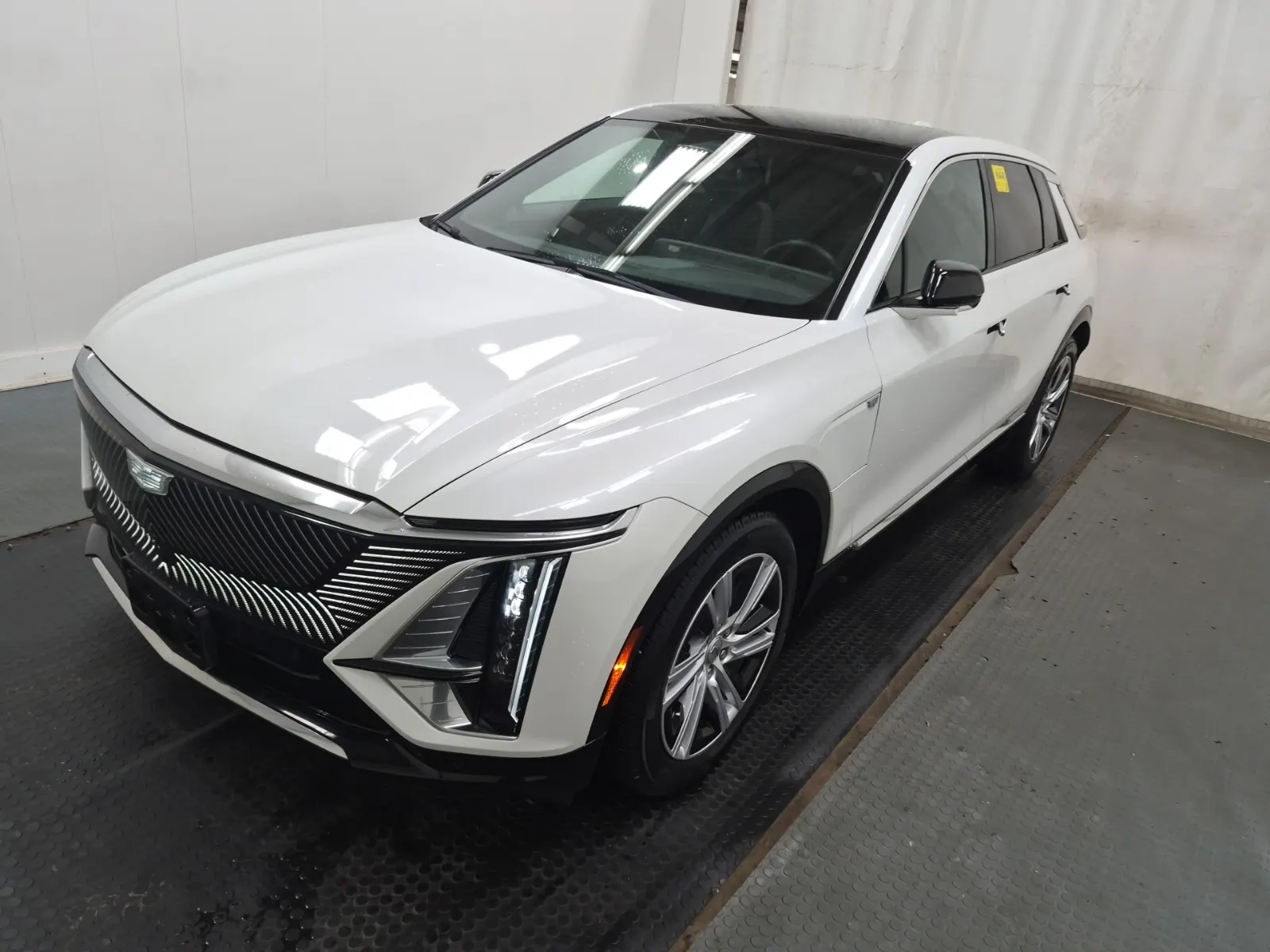 2024 Cadillac LYRIQ