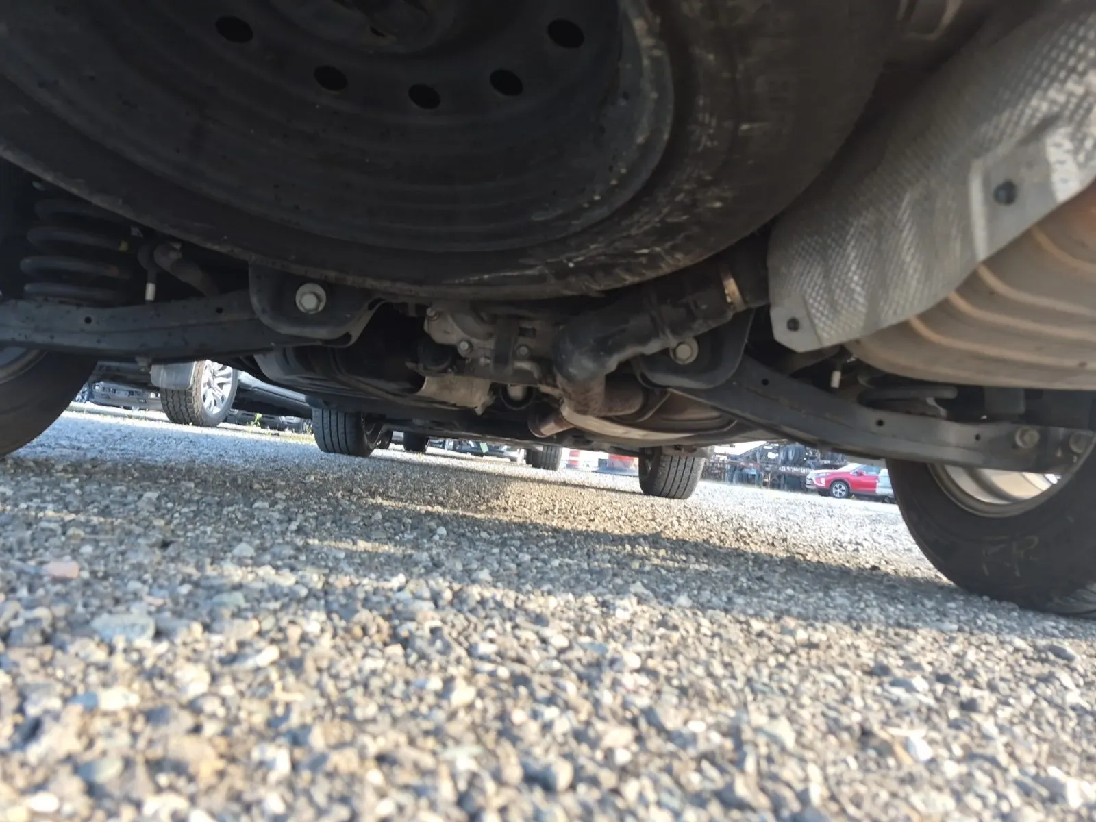 Undercarriage - Rear Photo