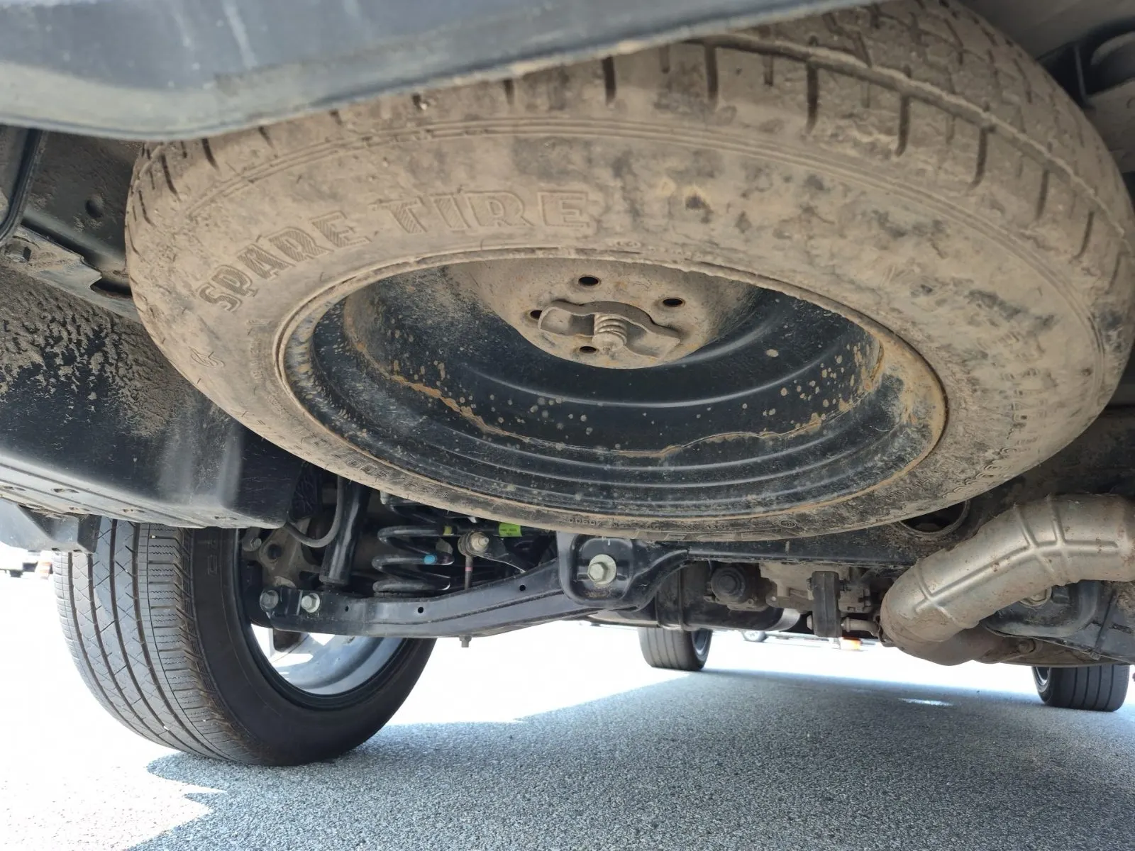 Spare Tire & Wheel Photo