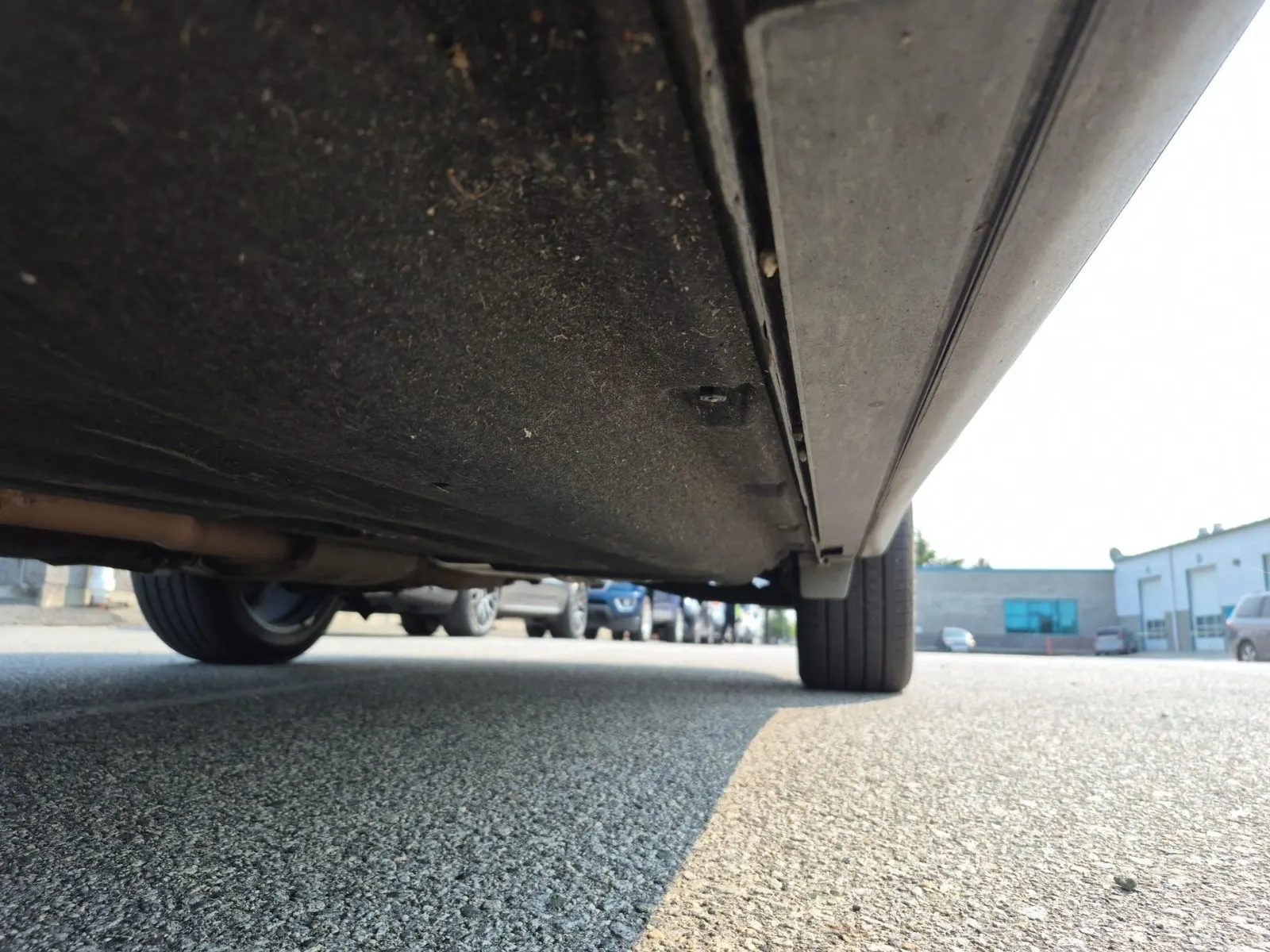 Undercarriage - Driver Photo