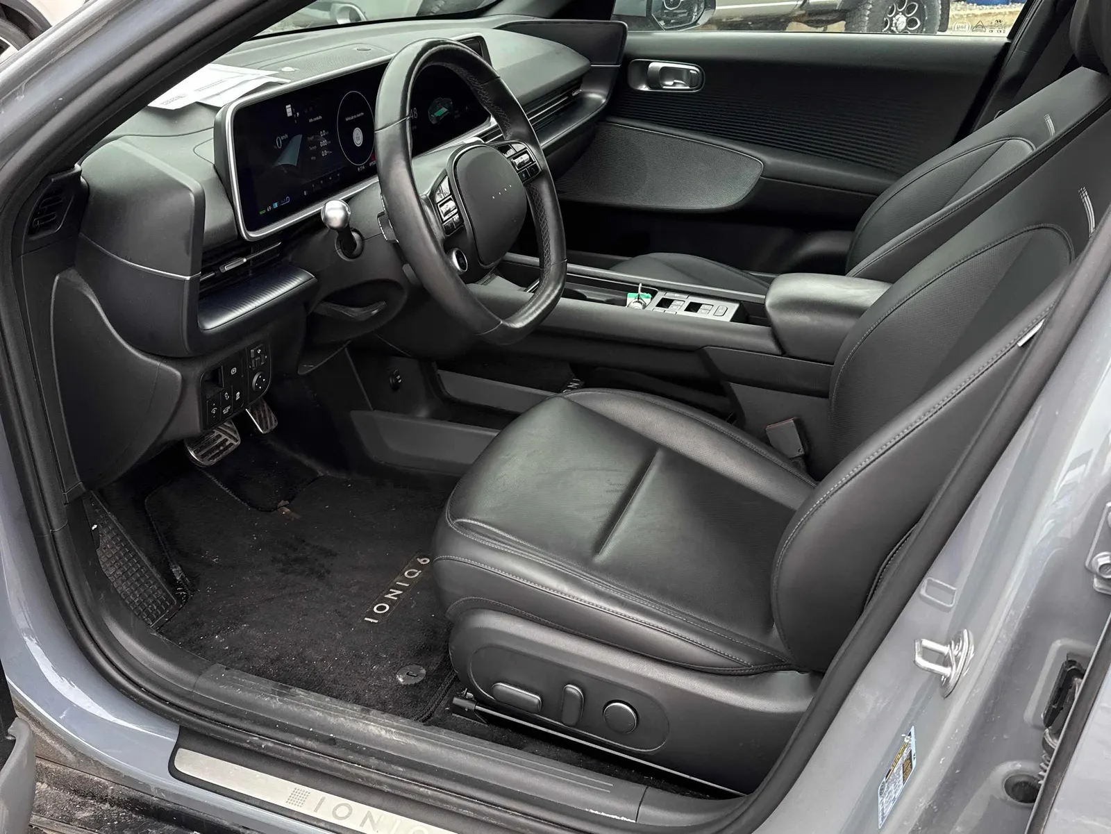 Interior driver side