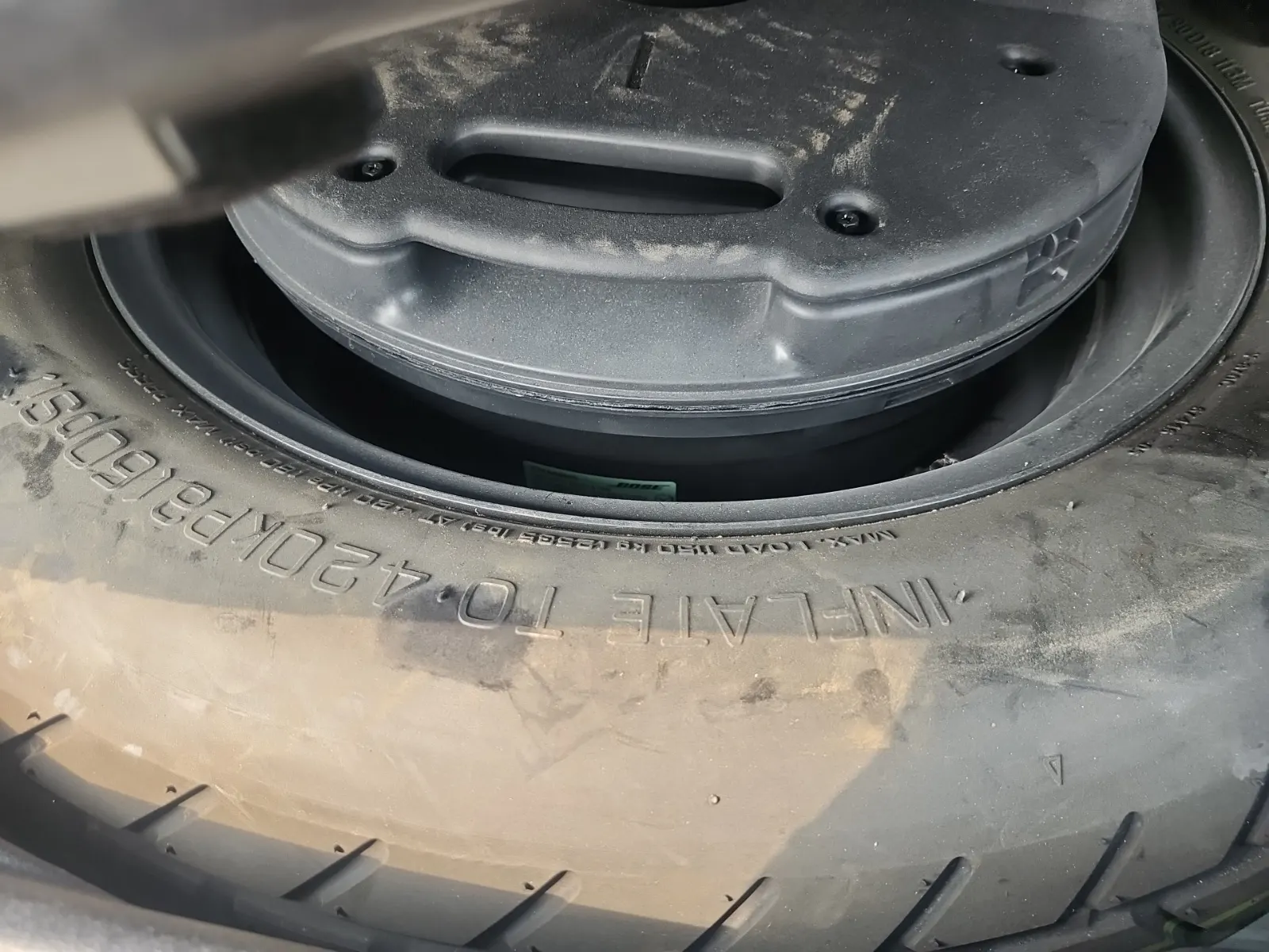 Spare Tire & Wheel Photo