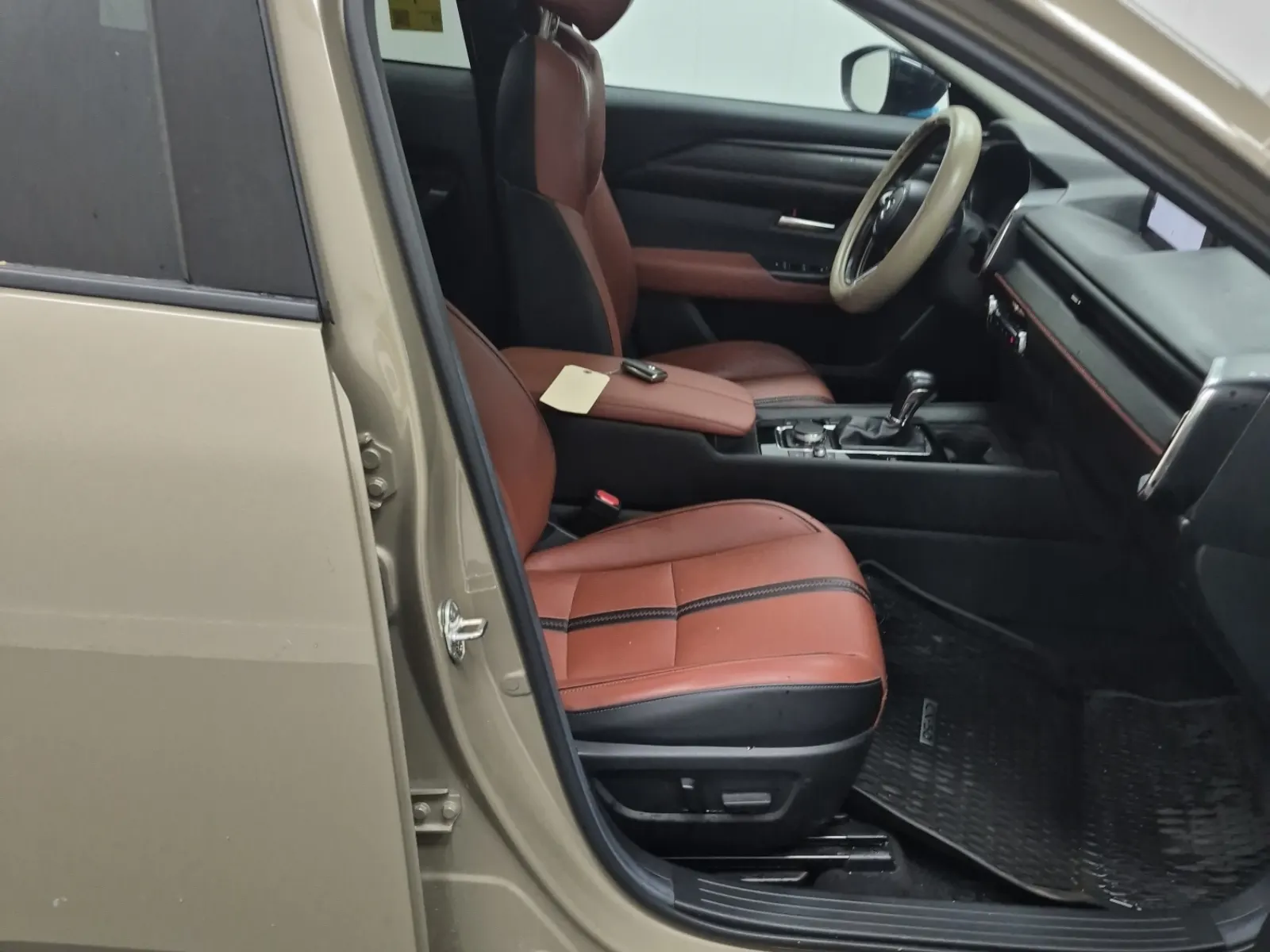 Right Side Interior Photo