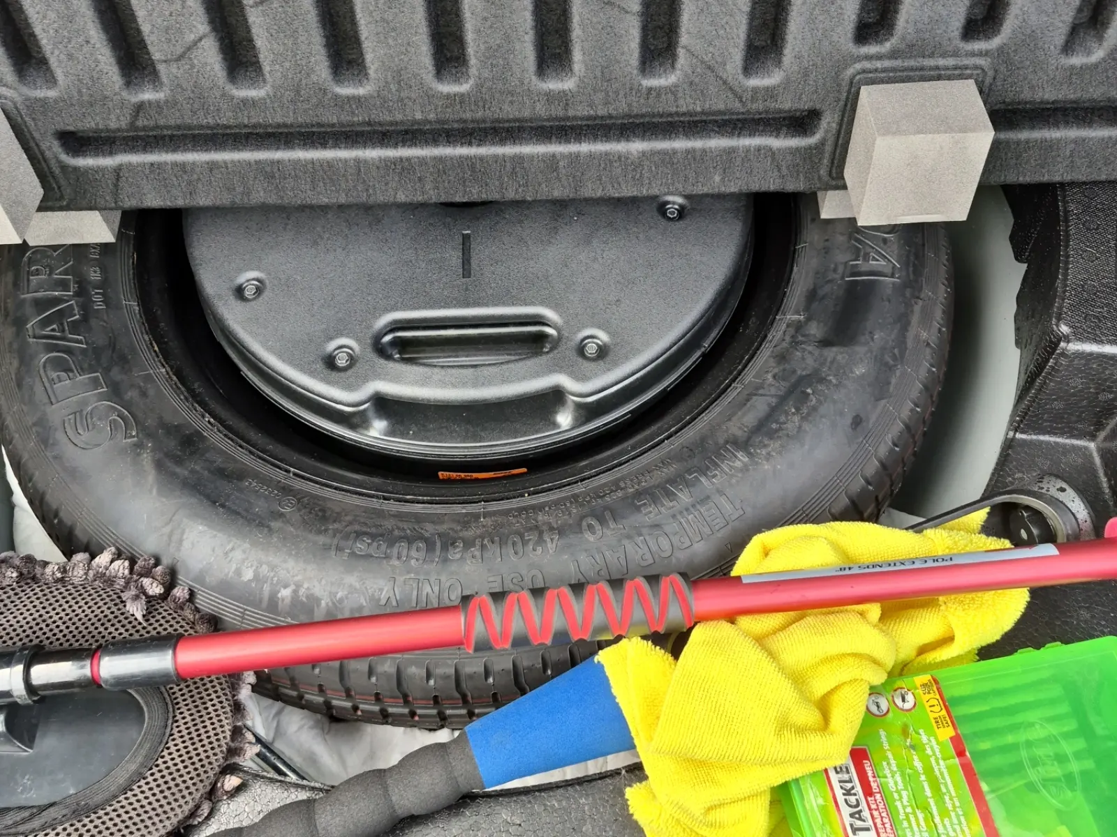 Spare Tire & Wheel Photo