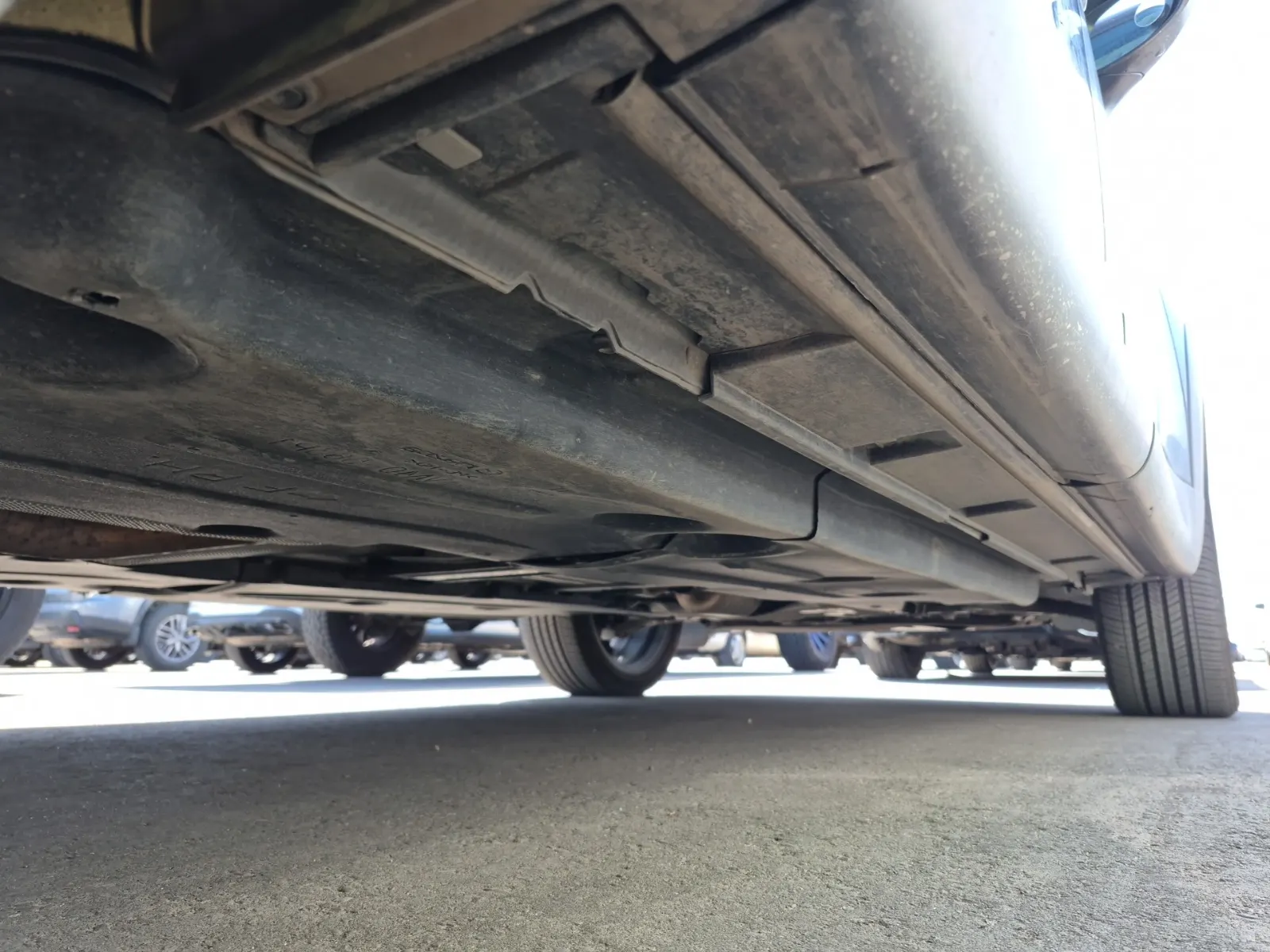 Undercarriage - Passenger Photo
