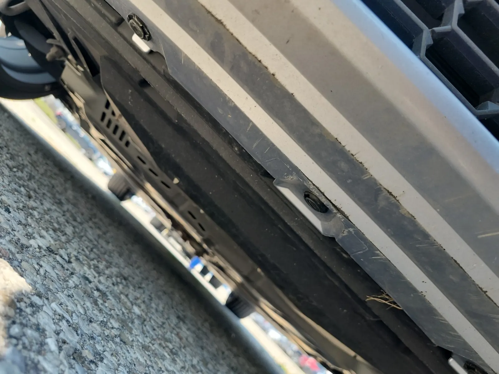 Undercarriage - Front Photo