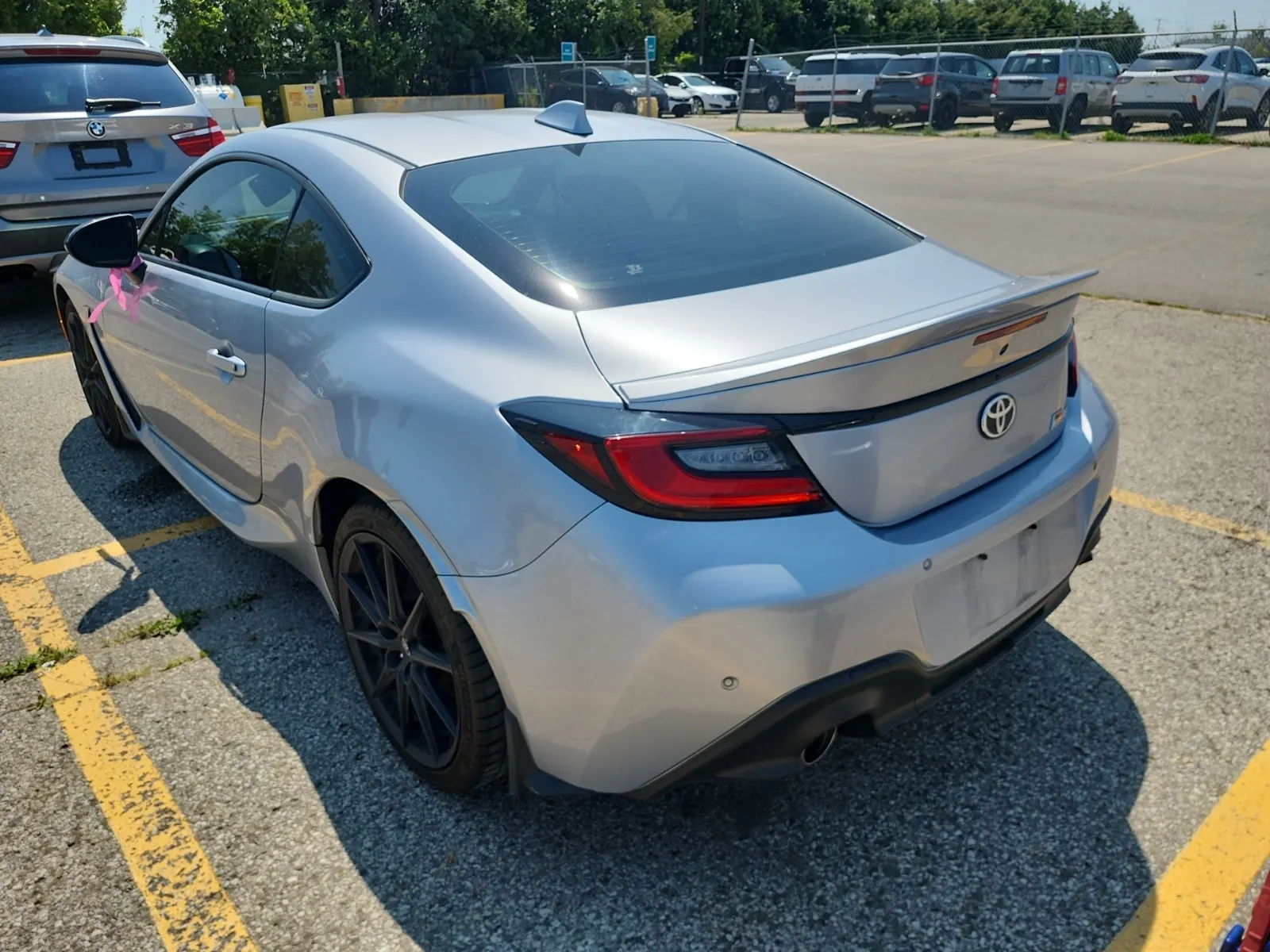 Driver Rear 3/4 Photo