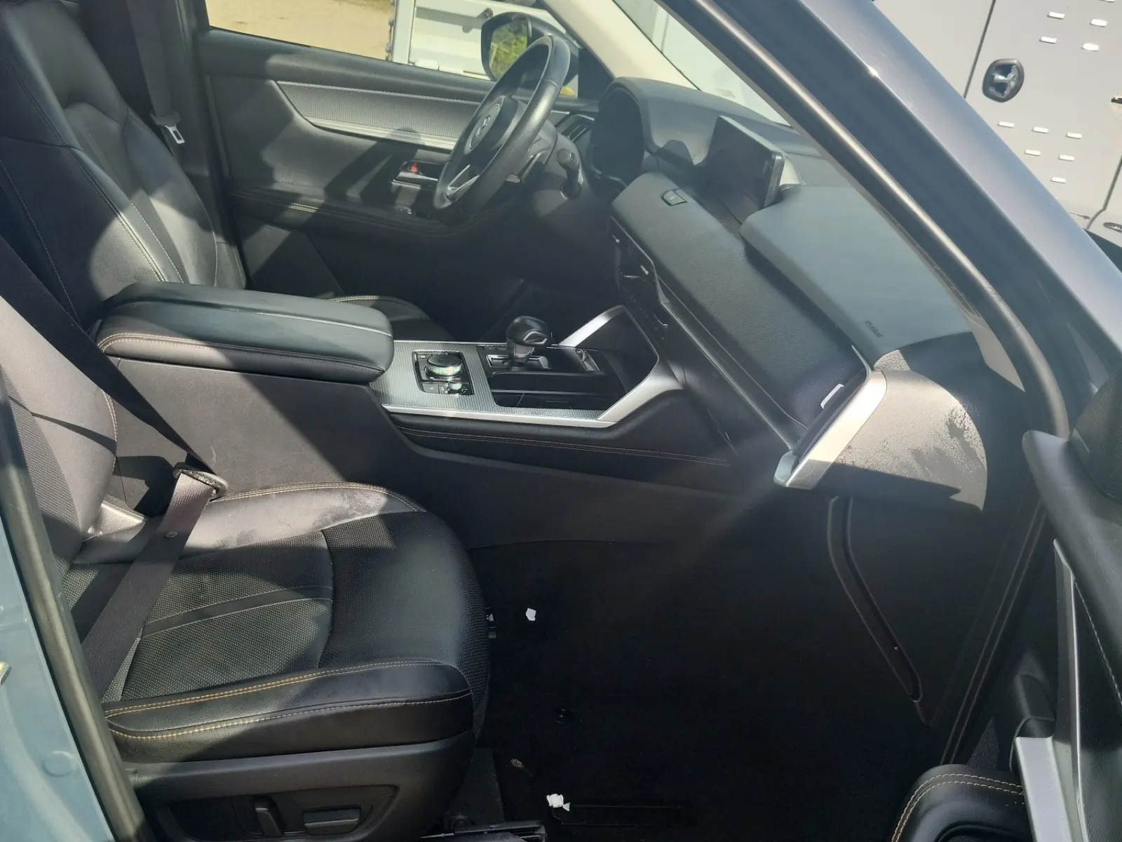Right Side Interior Photo