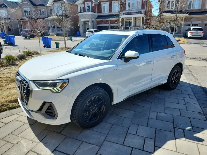 2022 Audi Q3