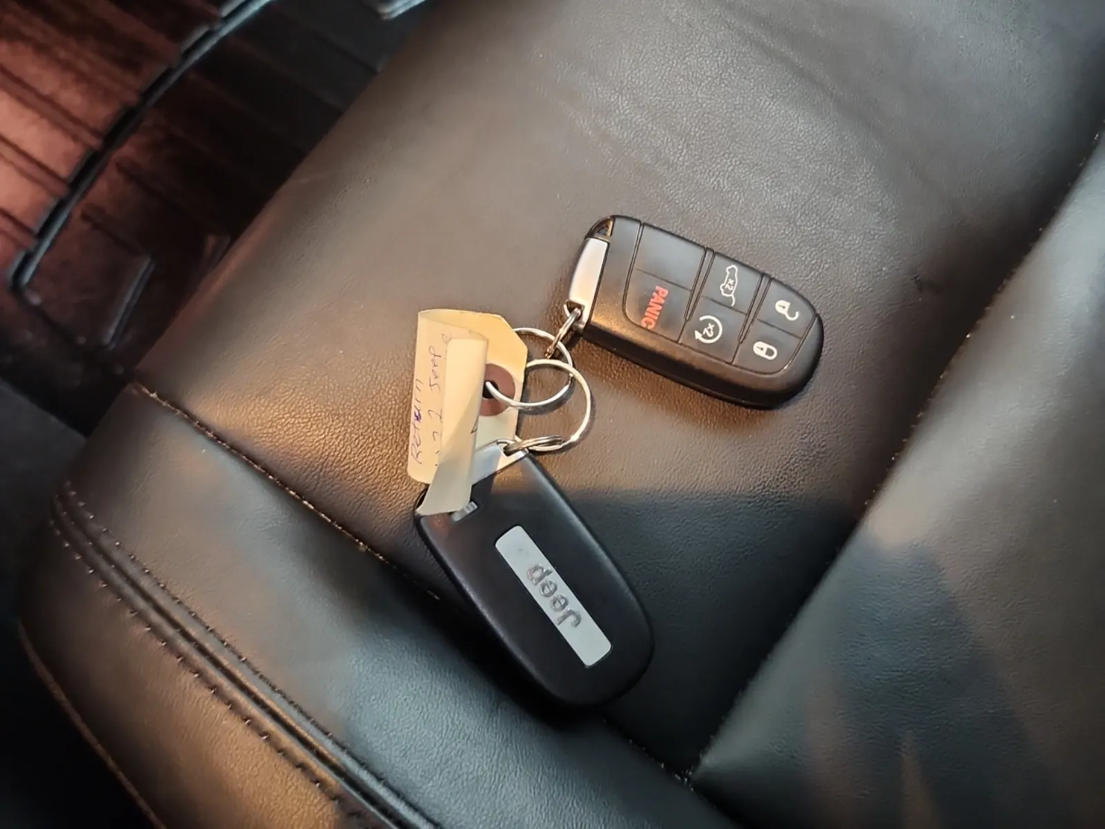 Keys/Fobs/Manual Photo