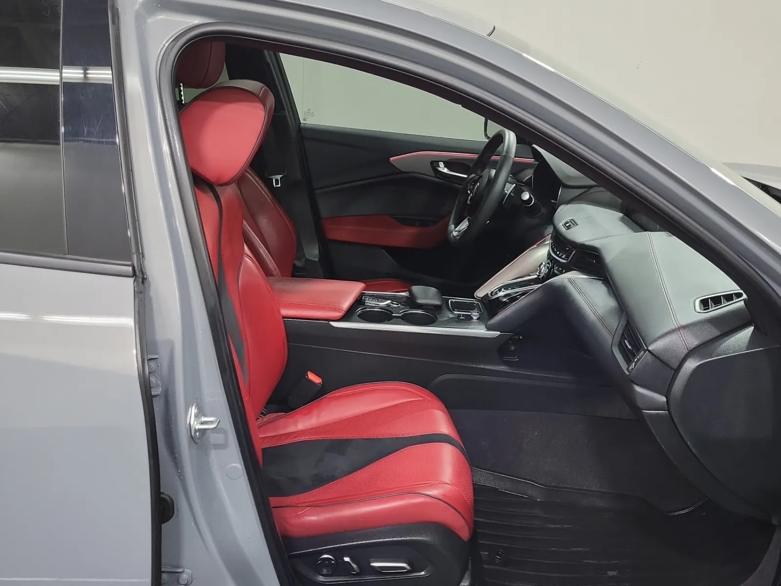 Right Side Interior Photo