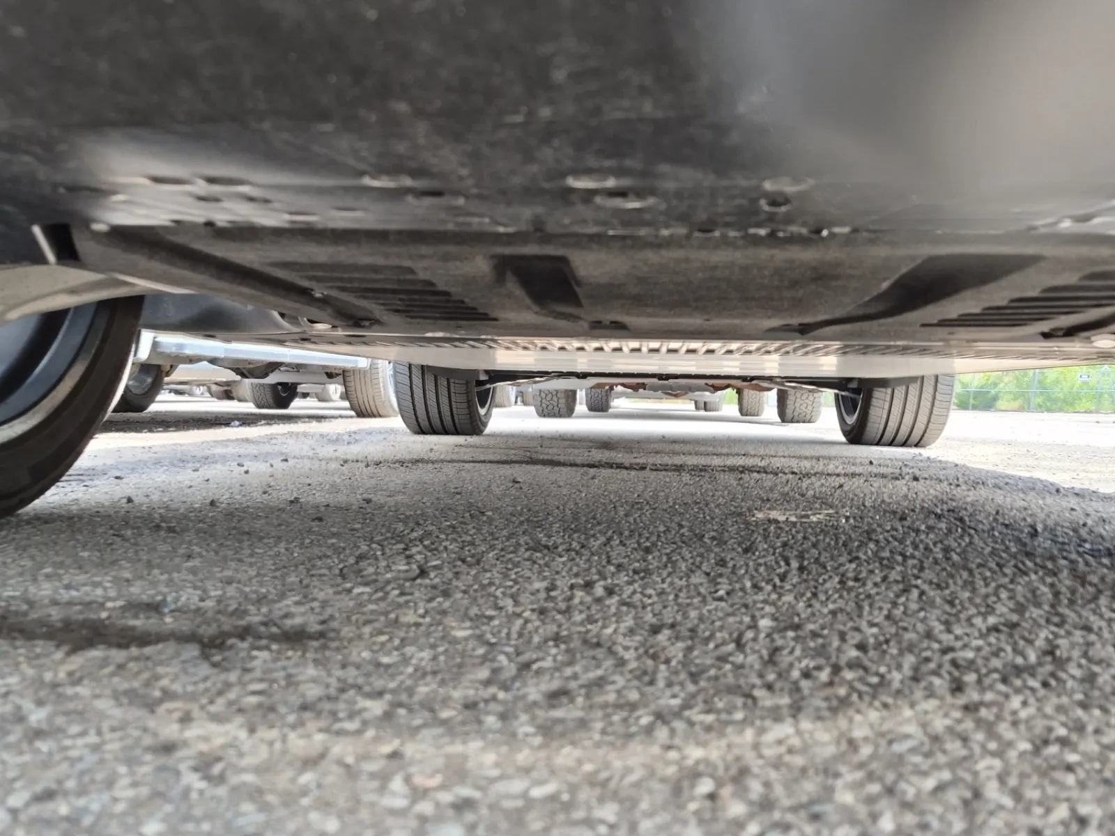 Undercarriage - Front Photo