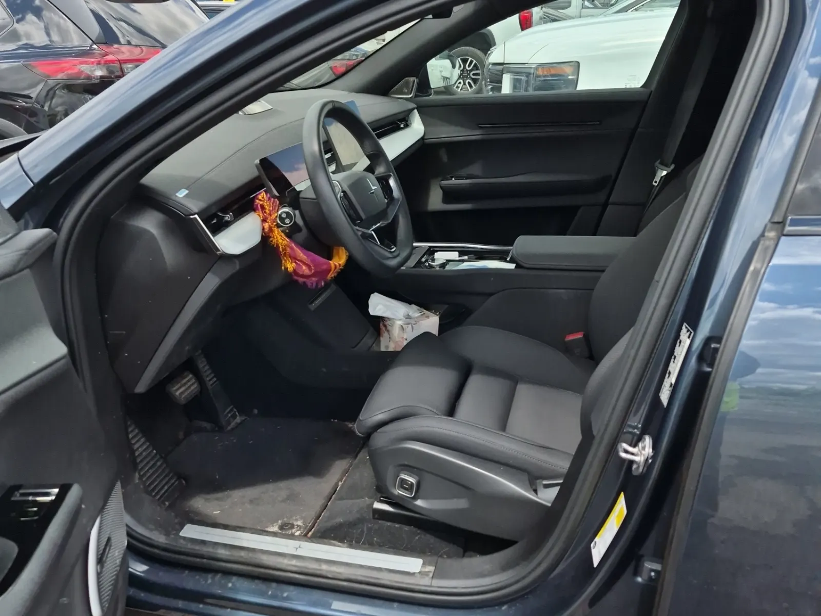Front Interior Photo