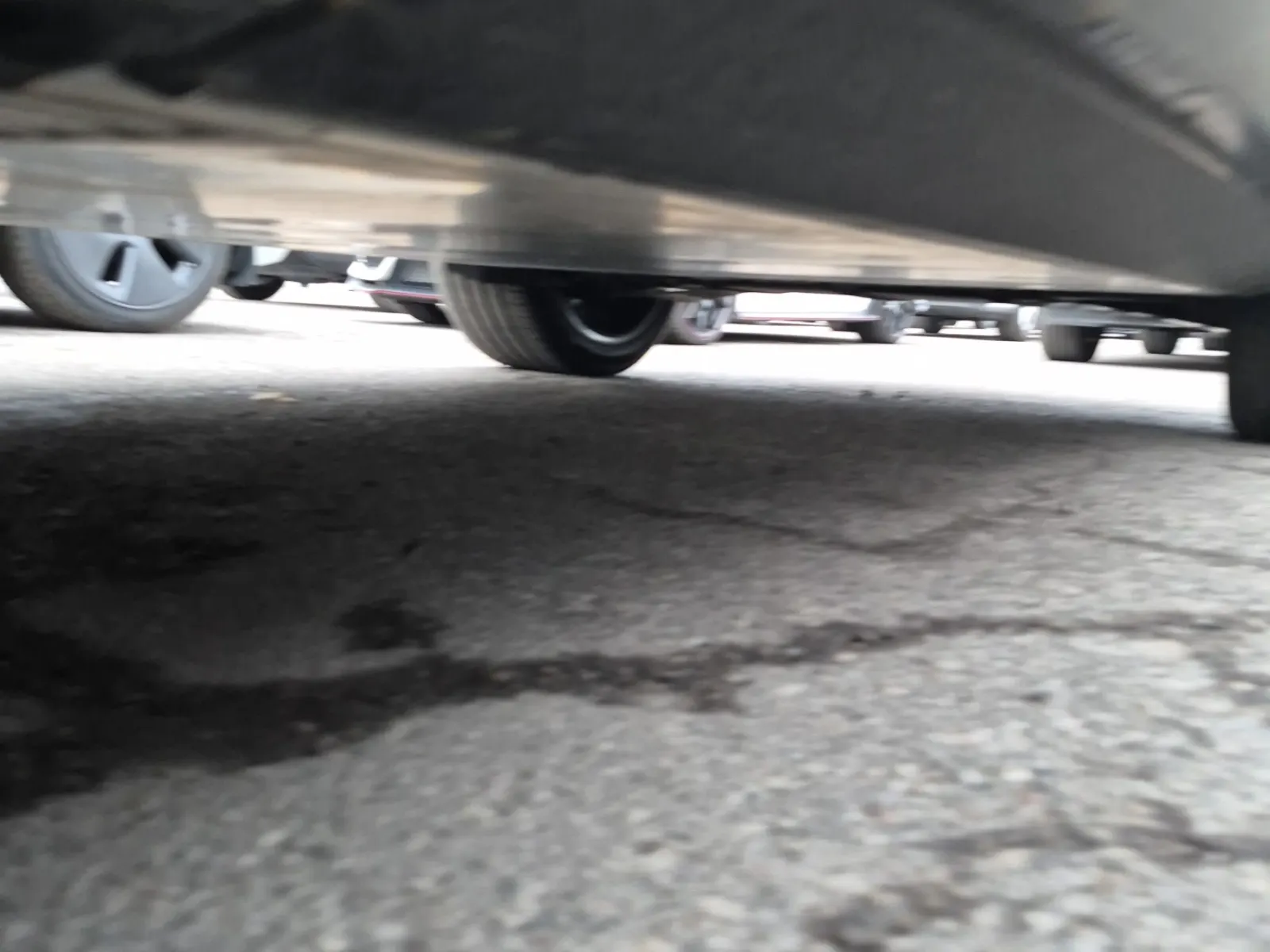 Undercarriage - Driver Photo