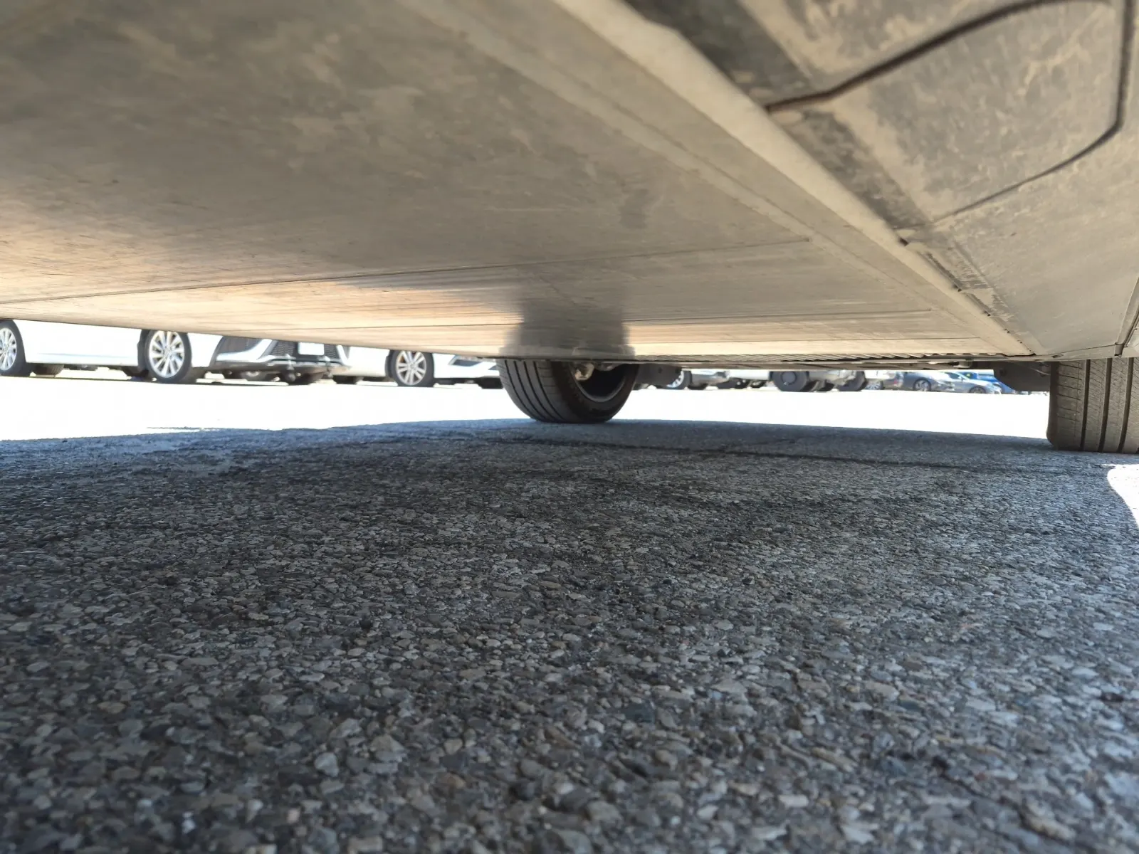 Undercarriage - Passenger Photo