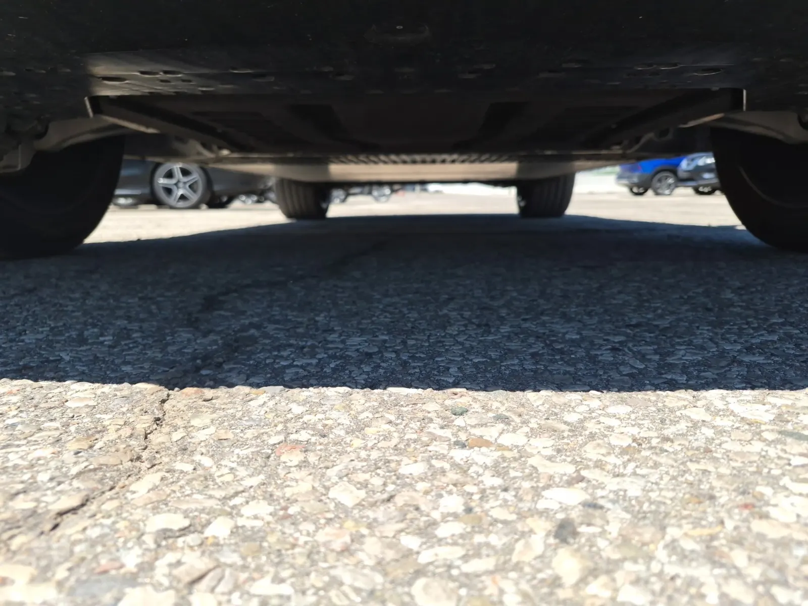 Undercarriage - Front Photo