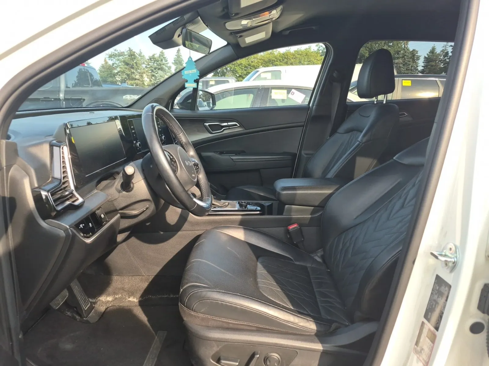 Front Interior Photo