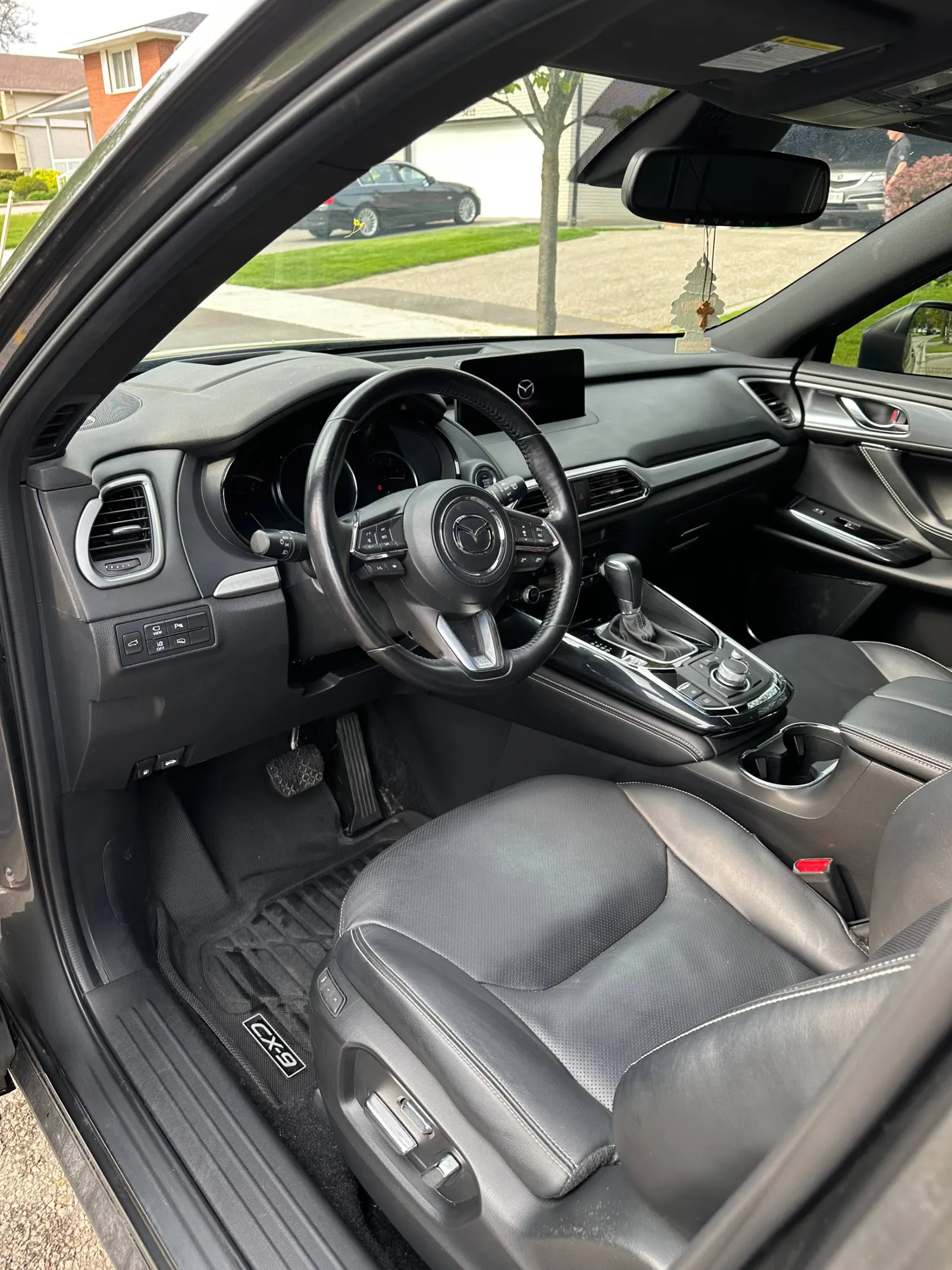Interior driver side