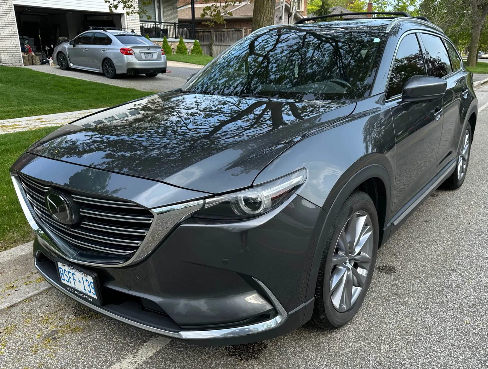 3/4 Front (Main image)