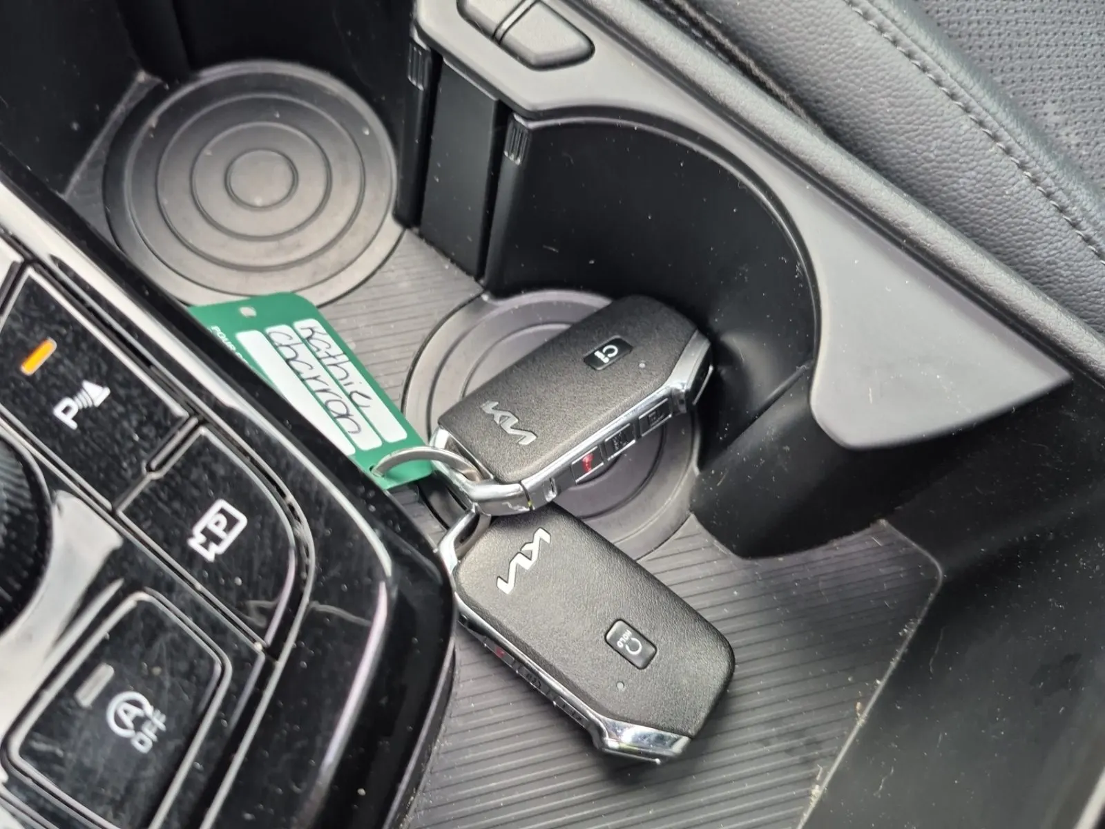 Keys/Fobs/Manual Photo