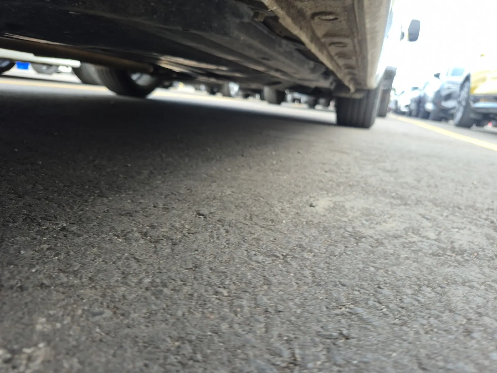 Undercarriage - Driver Photo