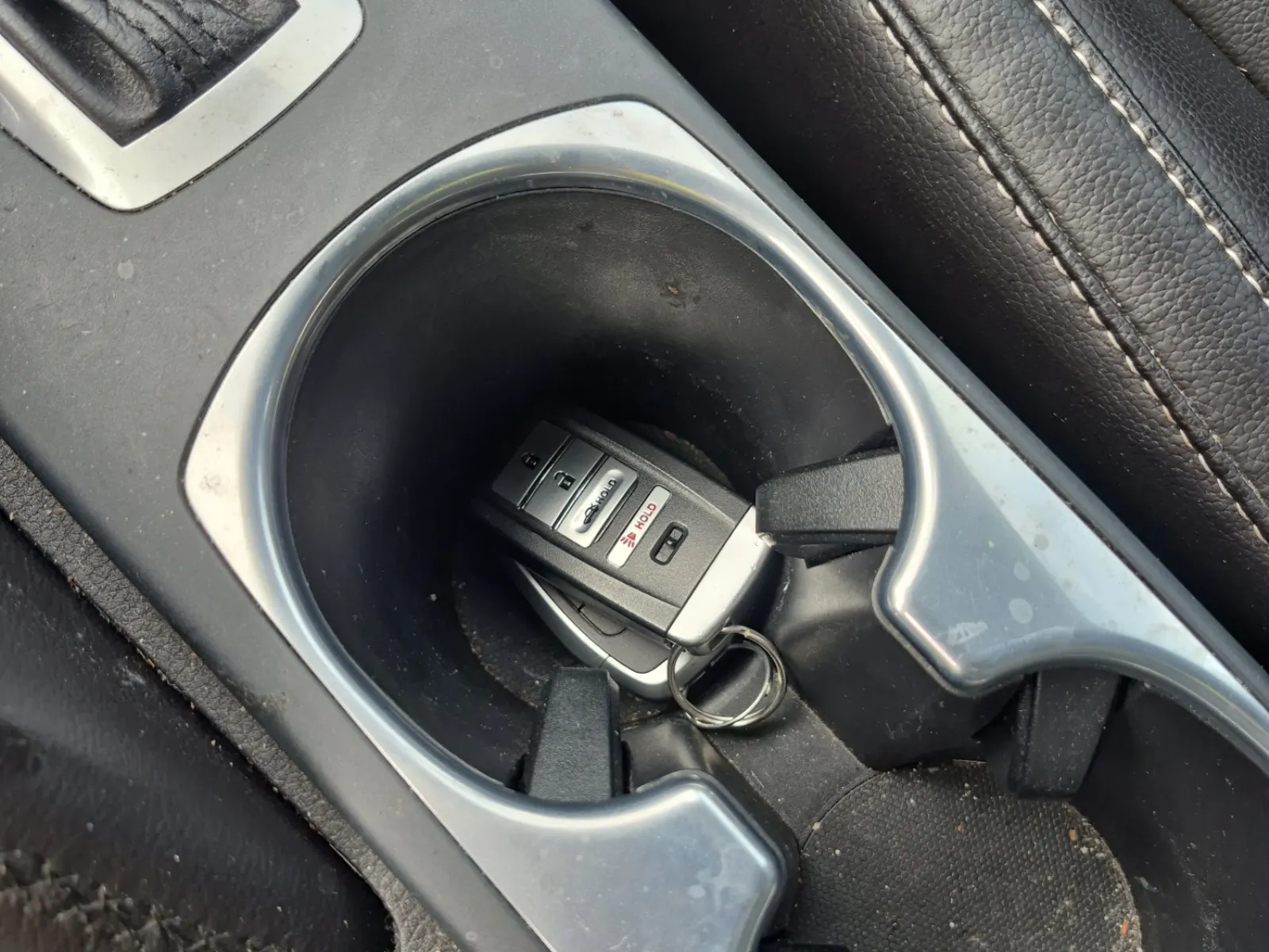 Keys/Fobs/Manual Photo