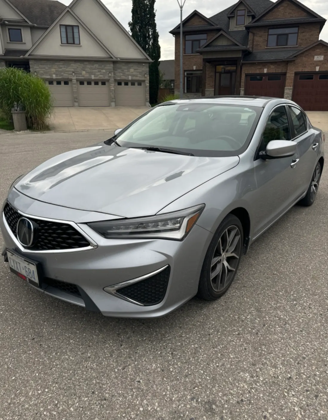 3/4 Front (Main image)