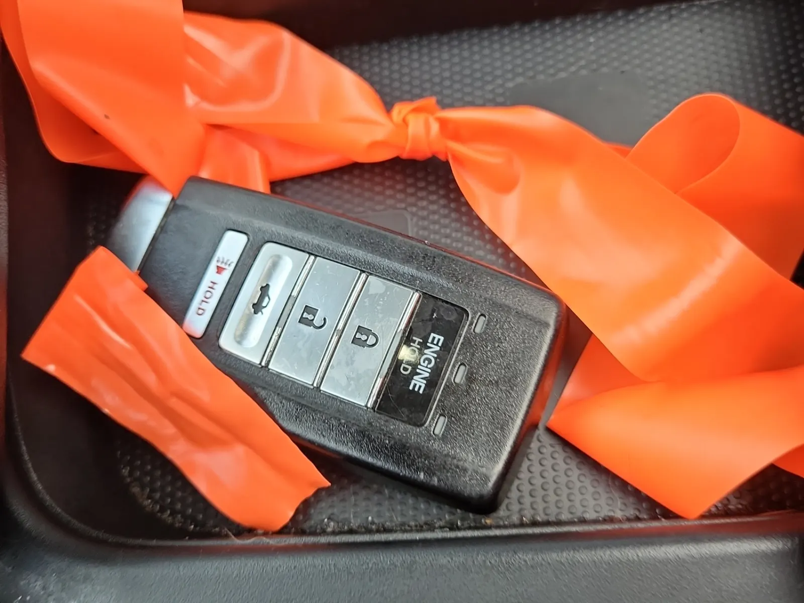 Keys/Fobs/Manual Photo