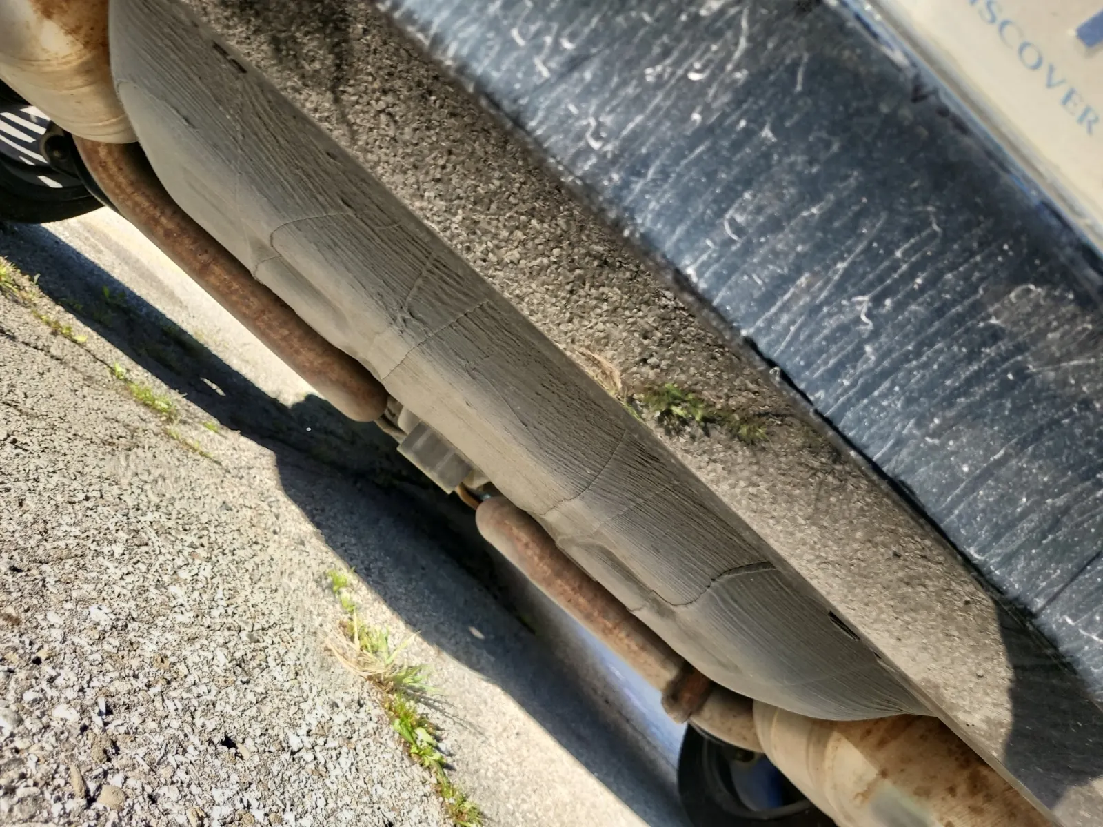 Undercarriage - Rear Photo