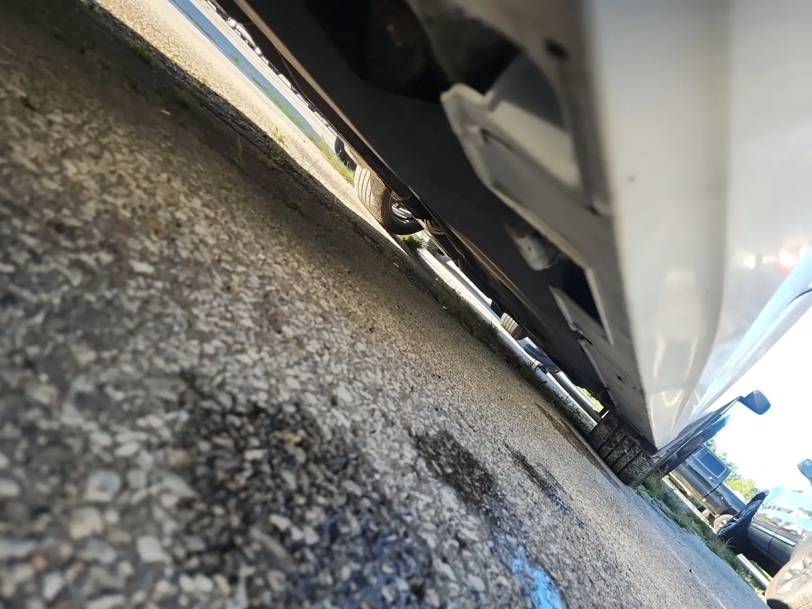 Undercarriage - Passenger Photo