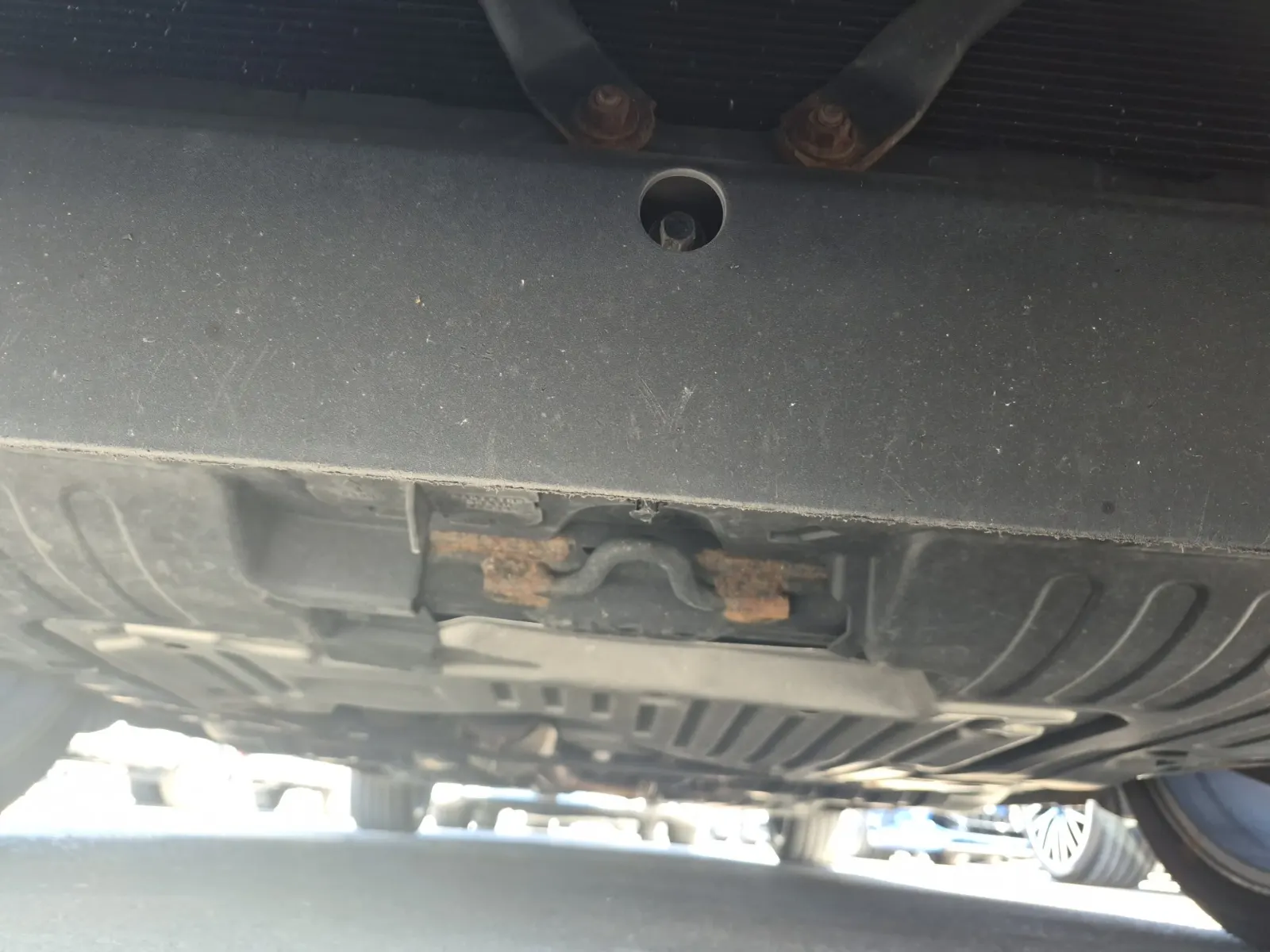 Undercarriage - Front Photo