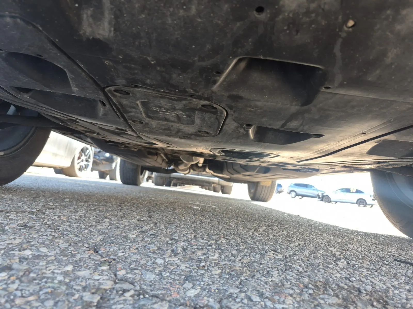 Undercarriage - Front Photo