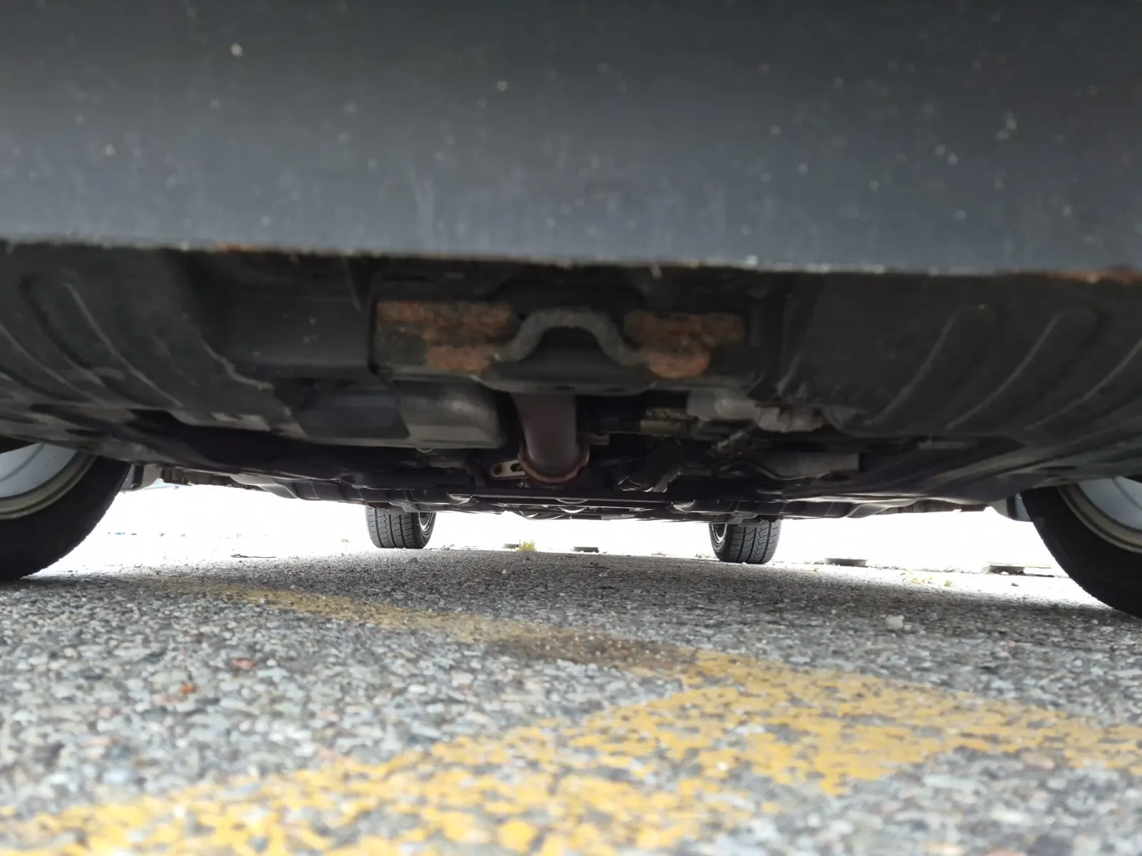 Undercarriage - Front Photo