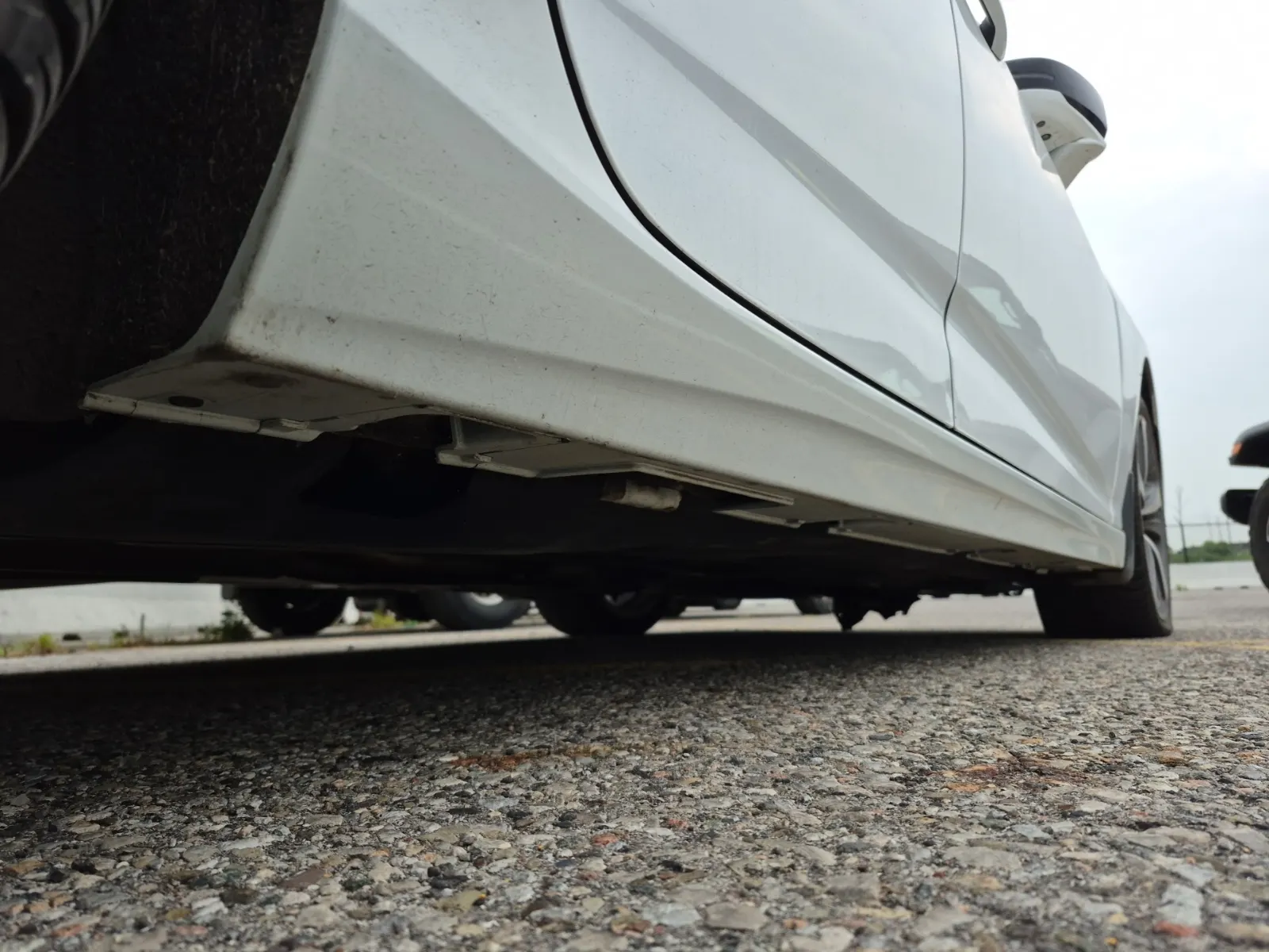 Undercarriage - Passenger Photo