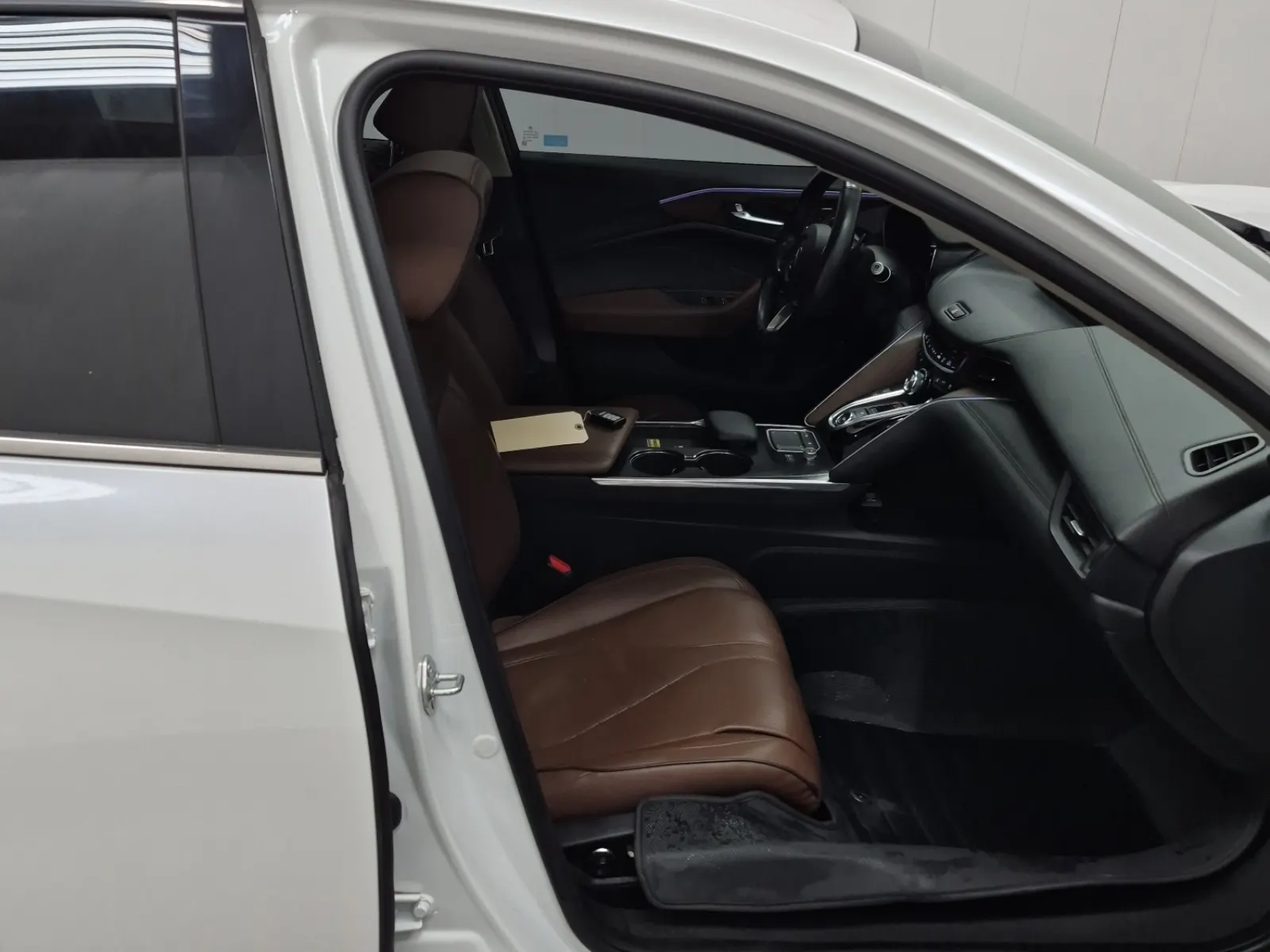 Right Side Interior Photo