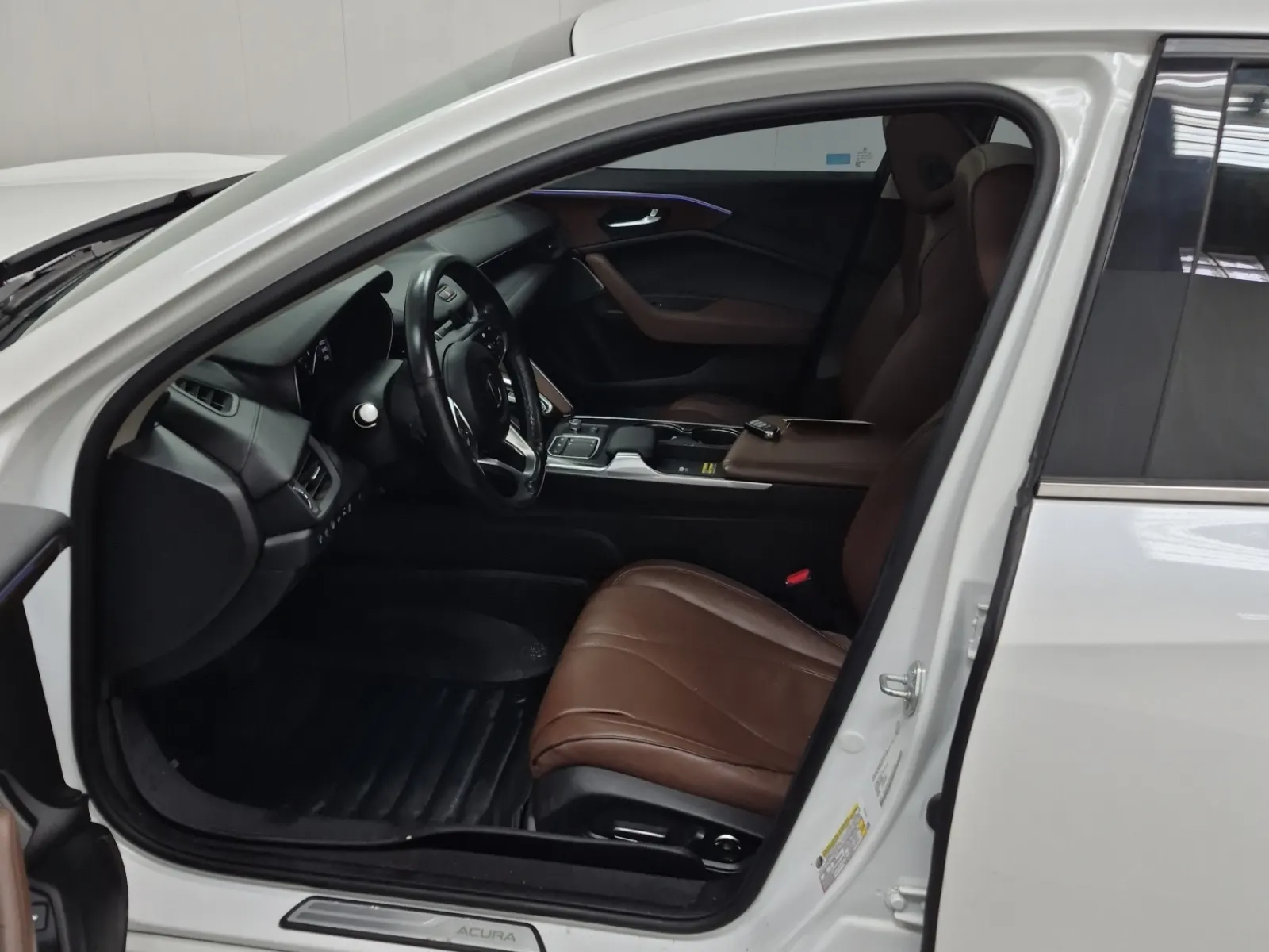 Front Interior Photo