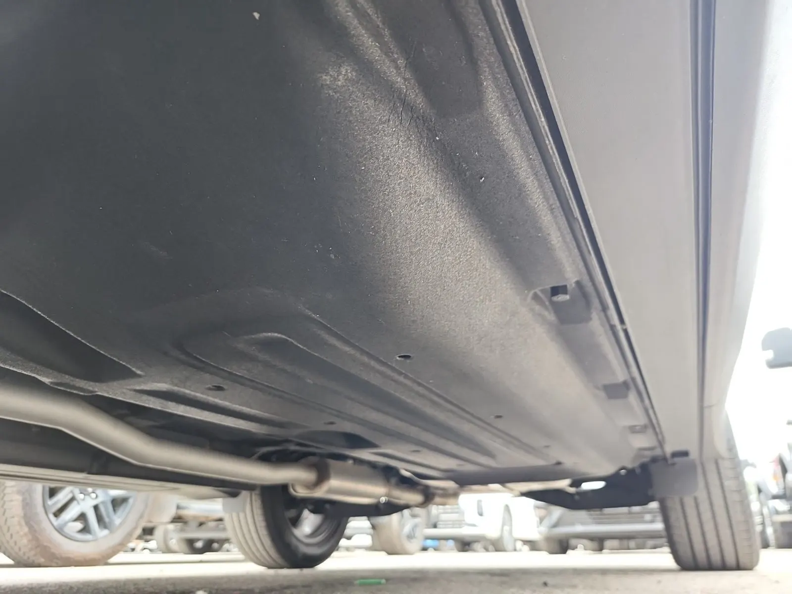 Undercarriage - Driver Photo