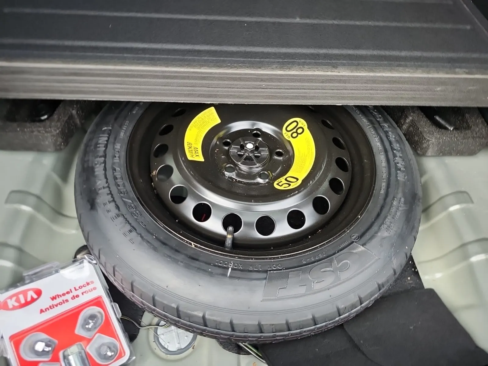 Spare Tire & Wheel Photo