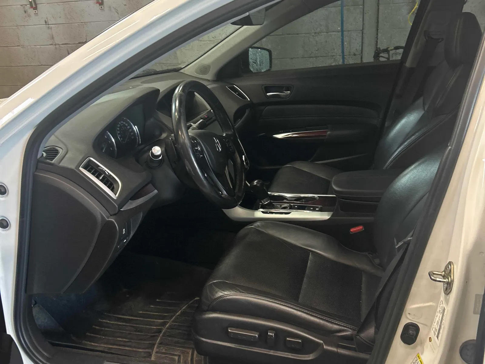 Interior driver side