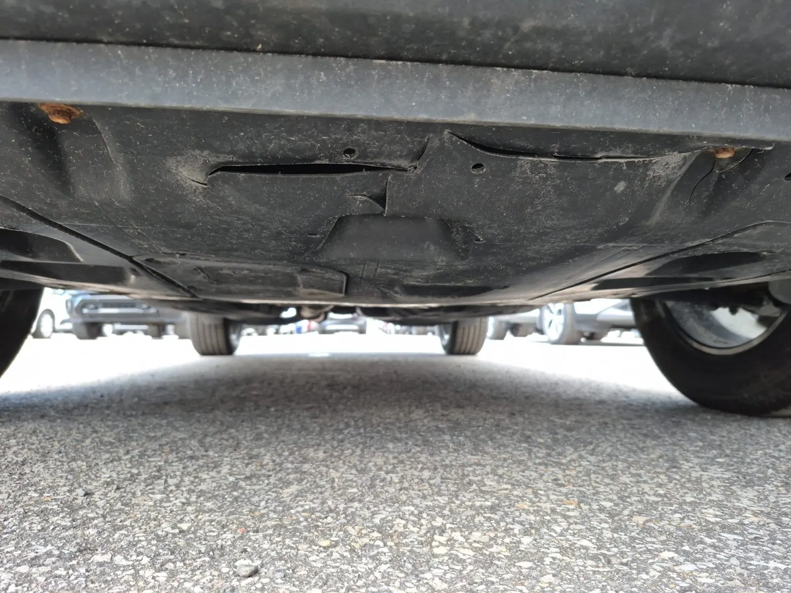 Undercarriage - Front Photo