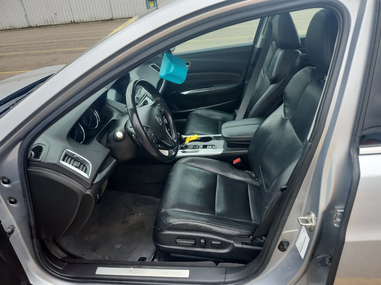Front Interior Photo