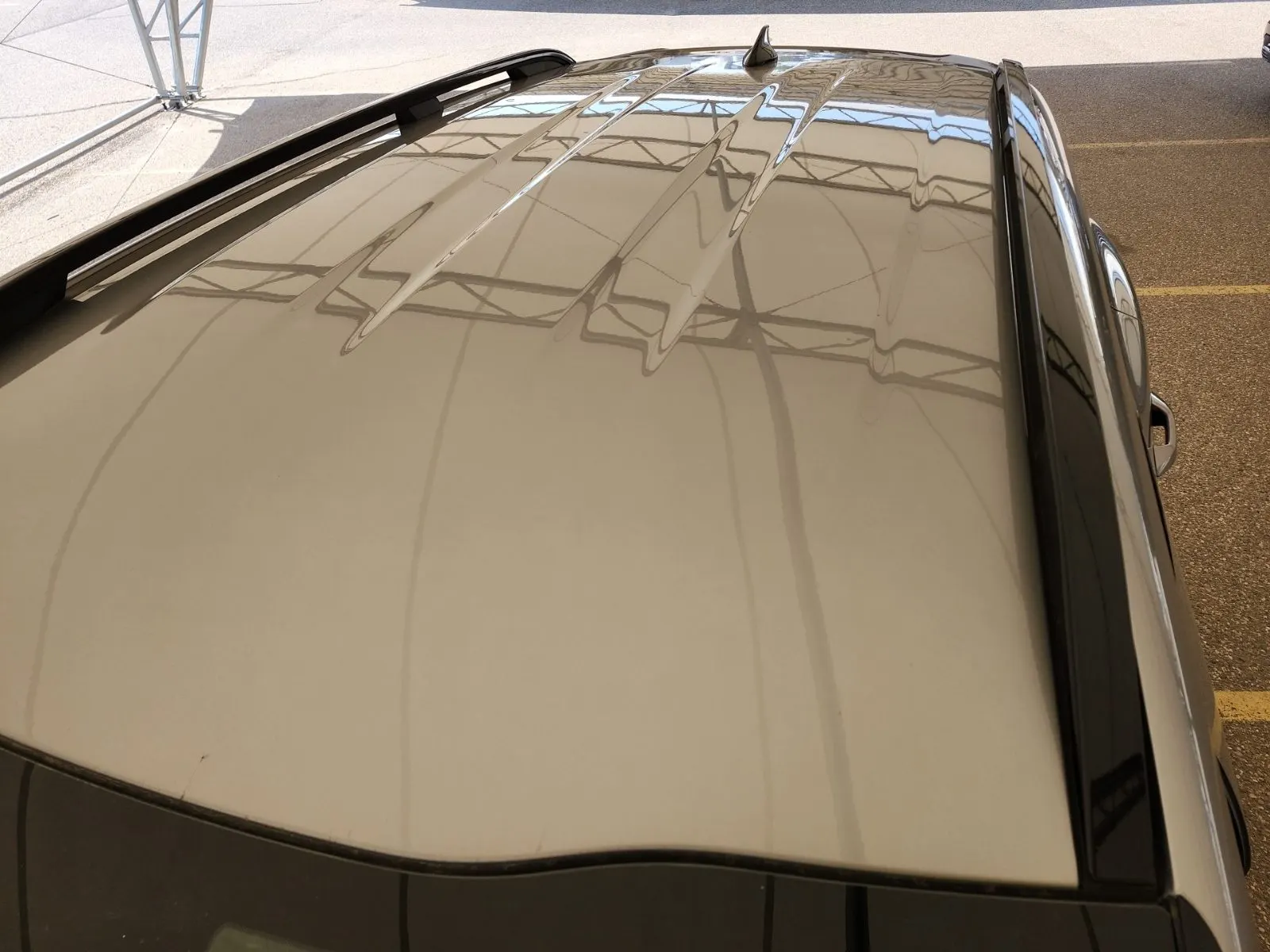 Exterior Roof Photo