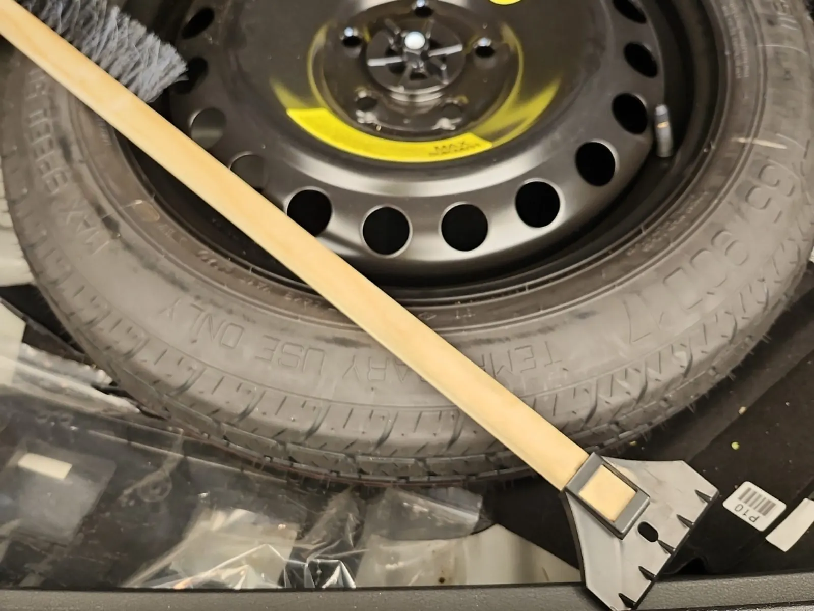 Spare Tire & Wheel Photo