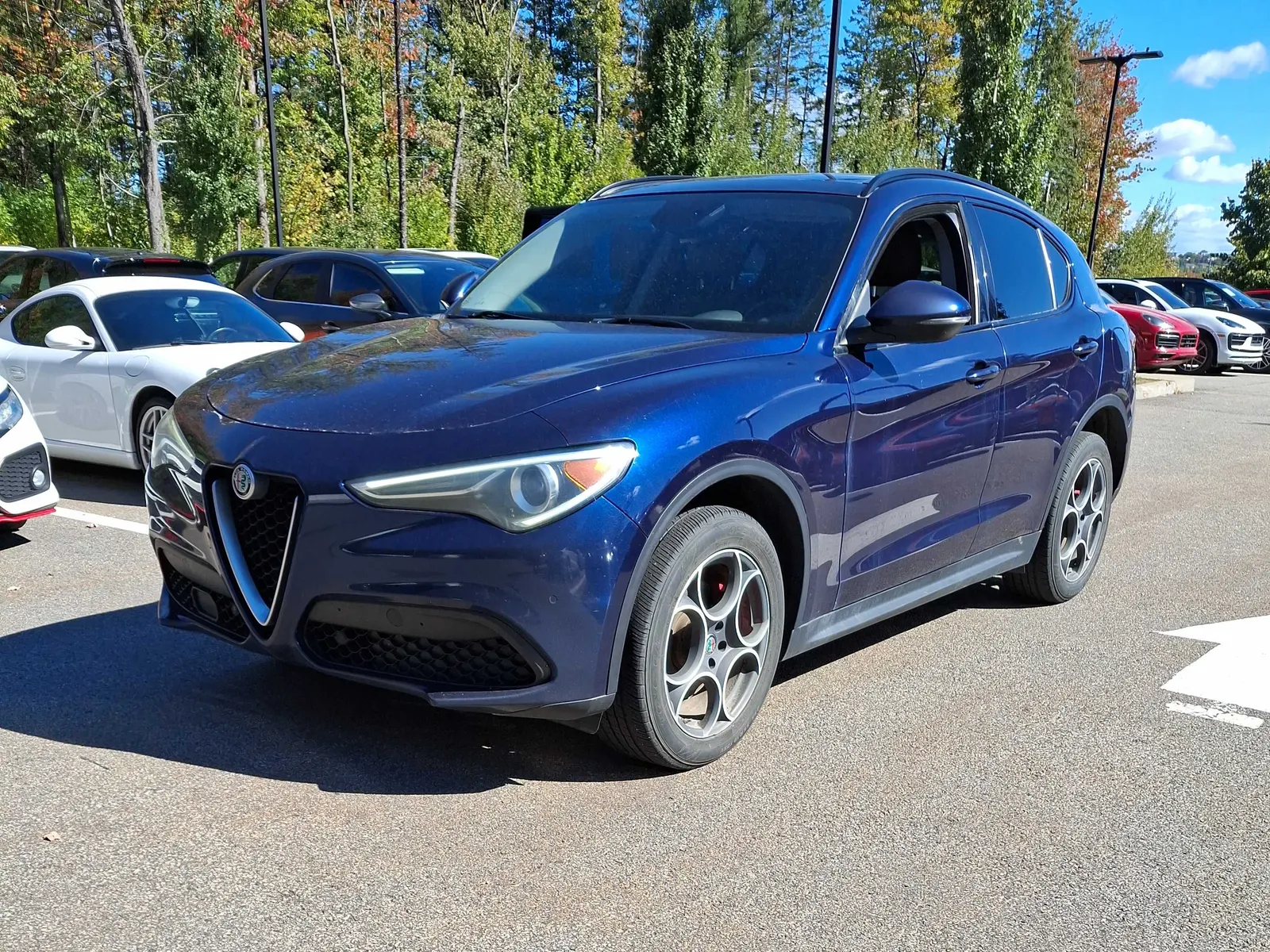 3/4 Front (Main image)