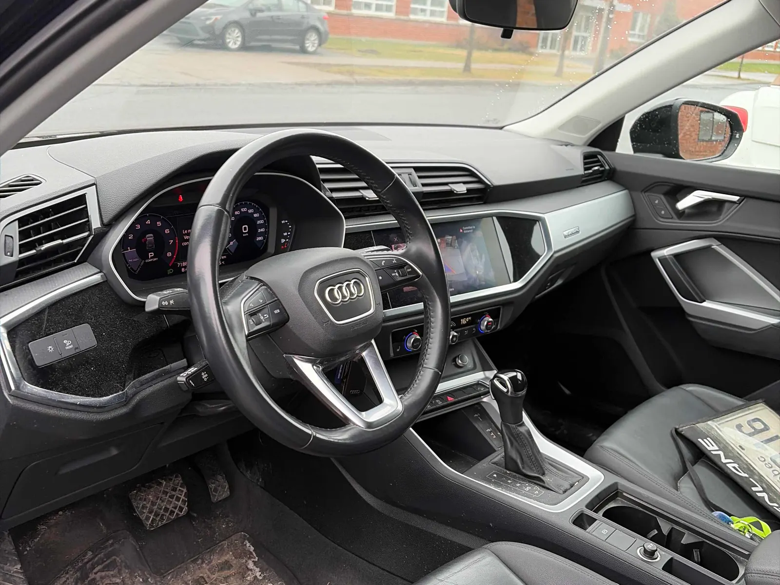 Interior driver side