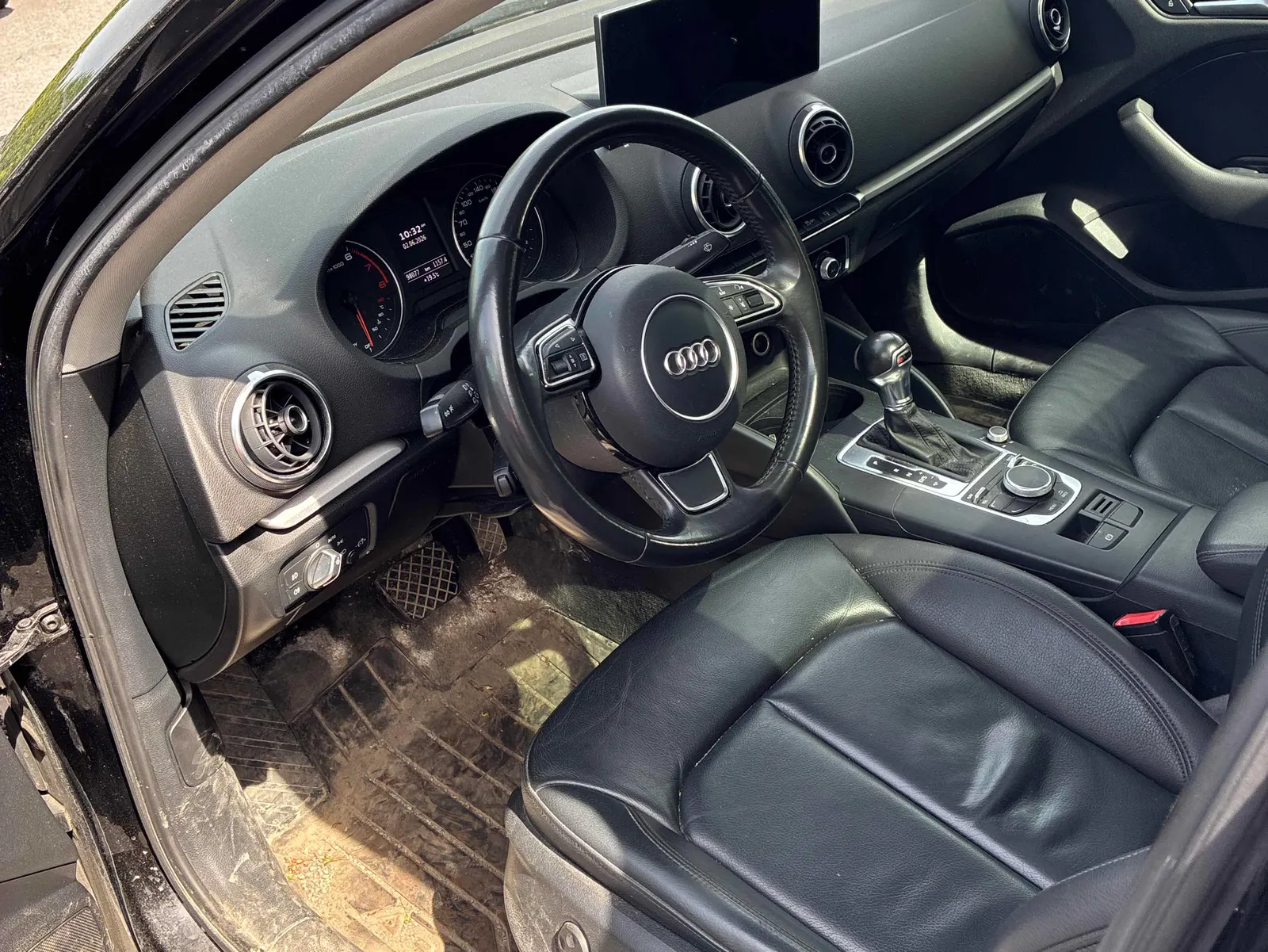 Interior driver side